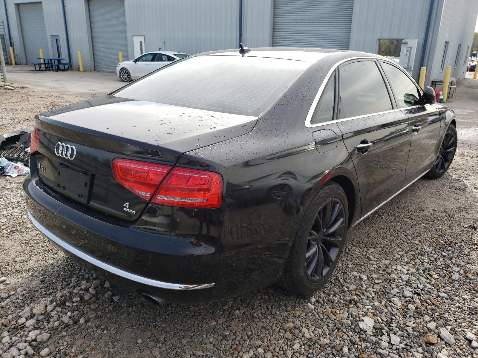 Photo 4 from auction – 2011 AUDI A8 L QUATT with VIN WAURVAFD7BN013355