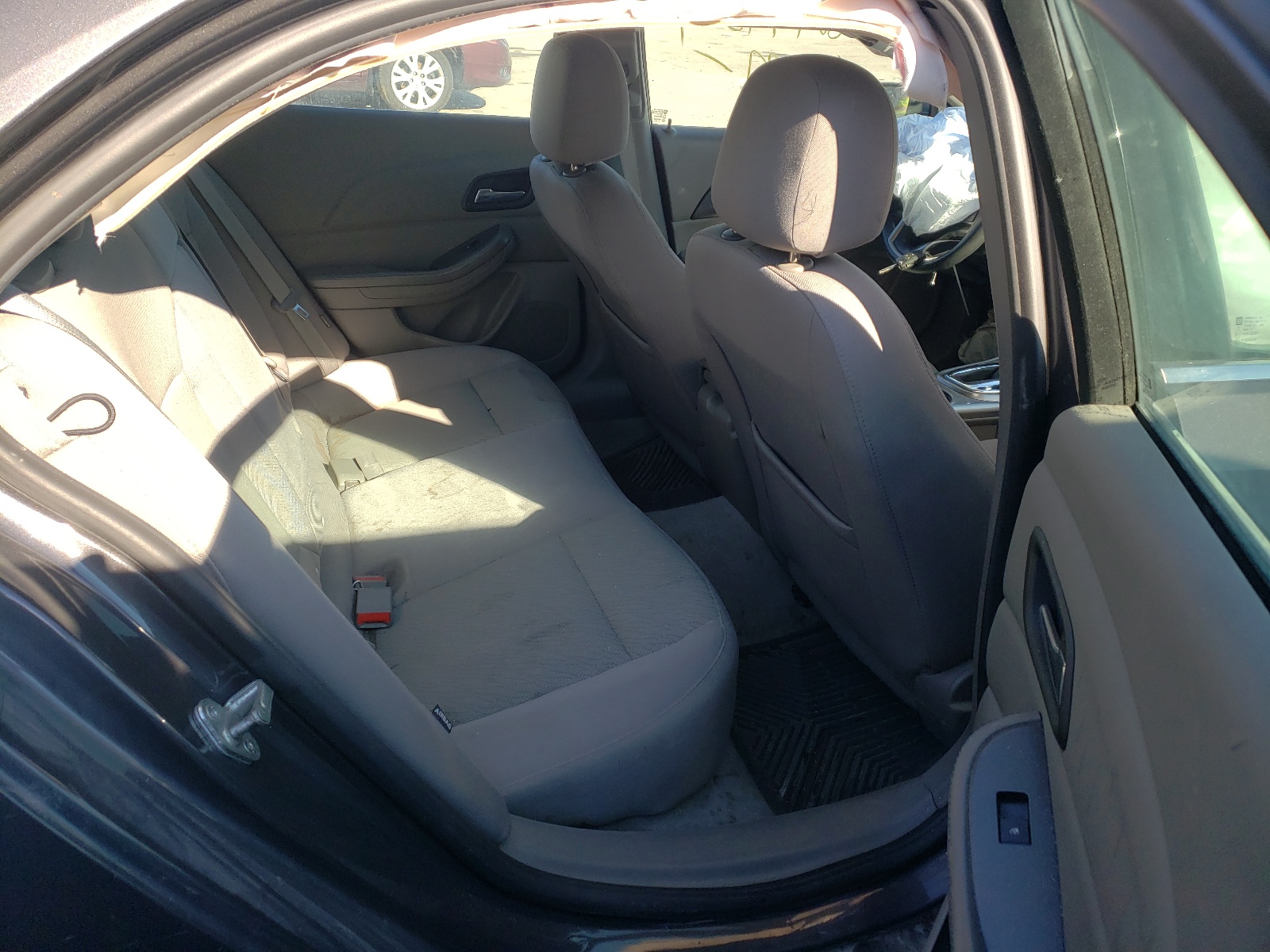 Photo 6 from auction – 2013 CHEVROLET MALIBU LS with VIN 1G11B5SA3DF343821