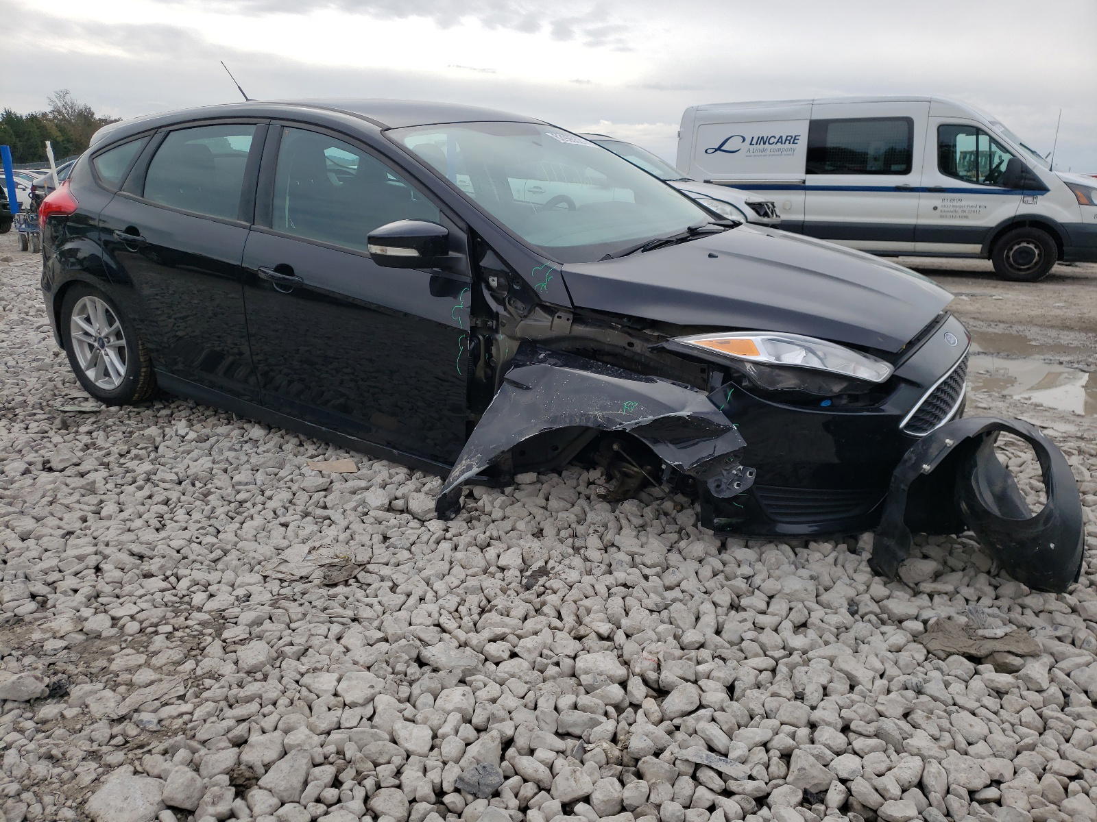 FORD FOCUS SE 2016 with VIN 1FADP3K2XGL223660 - Photo from auction