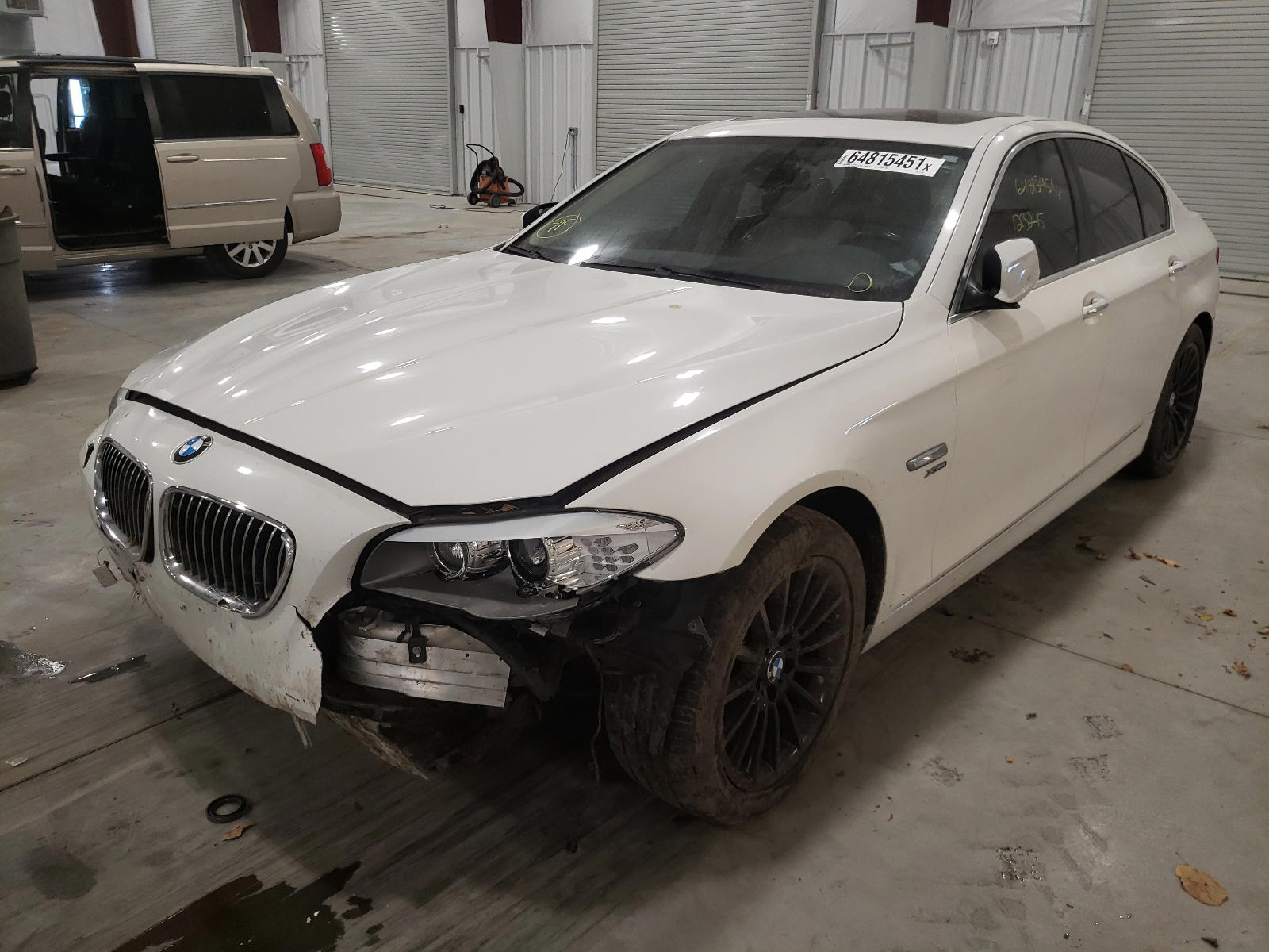 Photo 2 from auction – 2011 BMW 535 XI with VIN WBAFU7C57BC872205