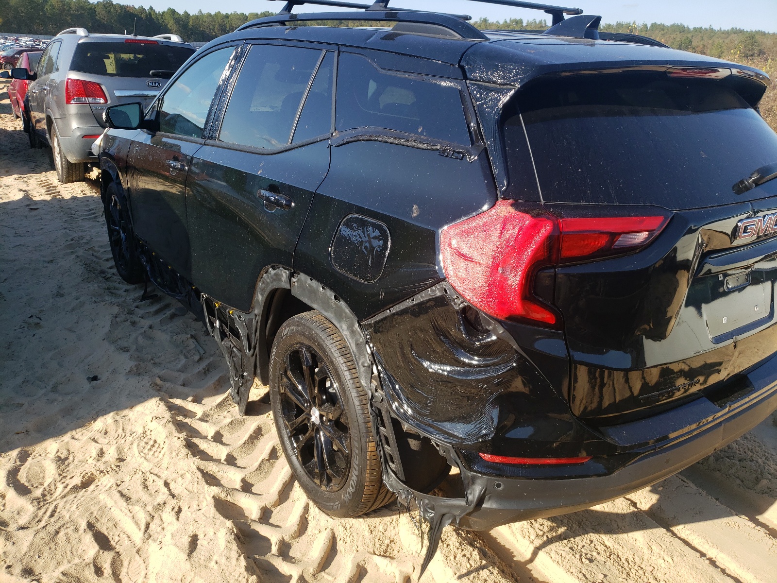 Photo 3 from auction – 2019 GMC TERRAIN SL with VIN 3GKALPEV4KL107510