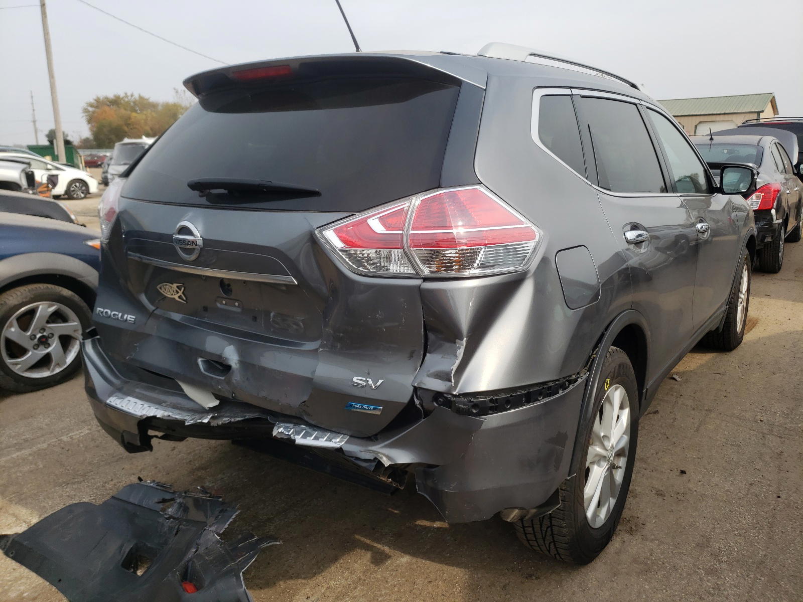 Photo 4 from auction – 2014 NISSAN ROGUE S with VIN 5N1AT2MT3EC798345