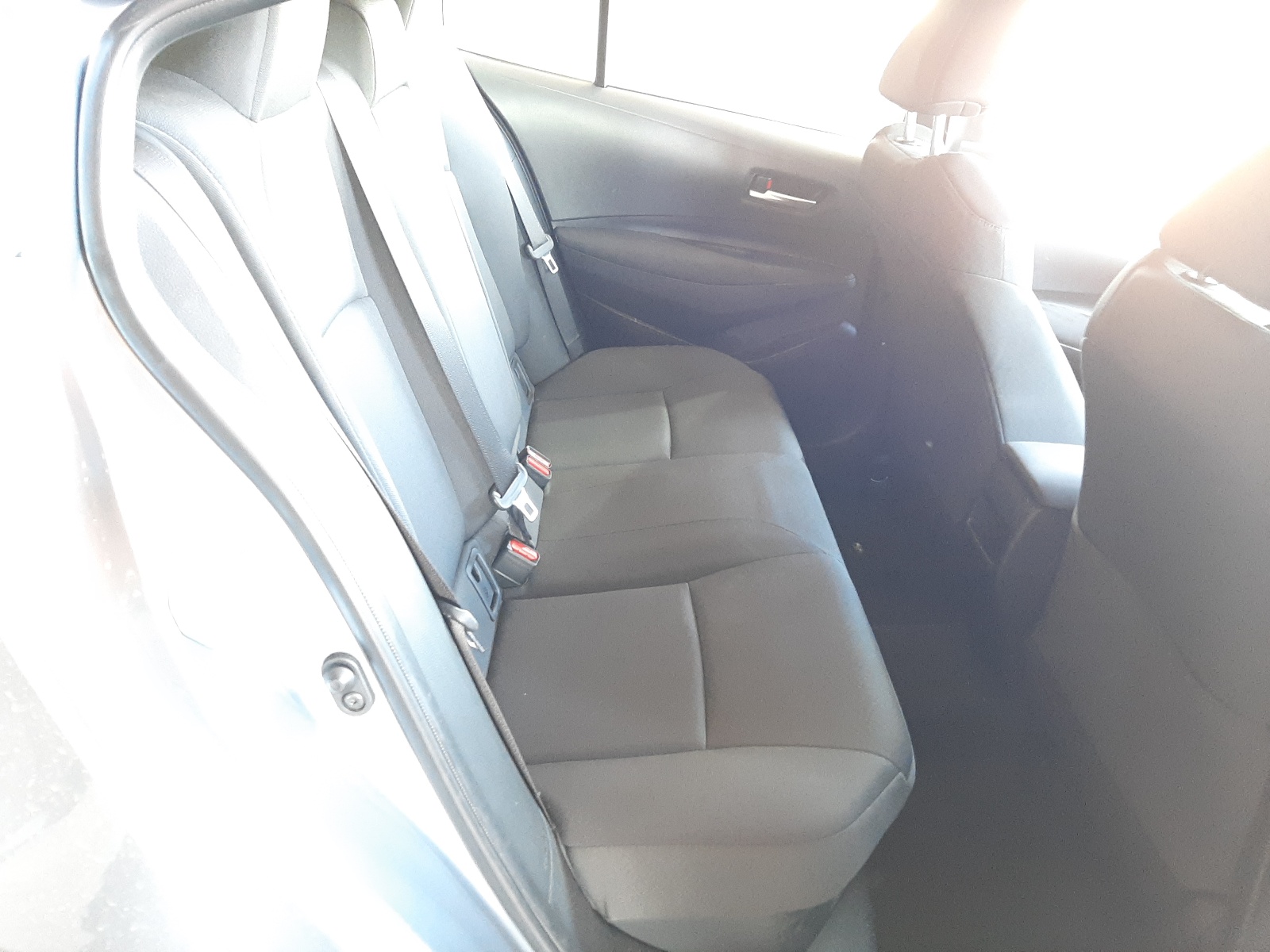 Photo 6 from auction – 2021 TOYOTA COROLLA LE with VIN JTDEAMDE3MJ019013