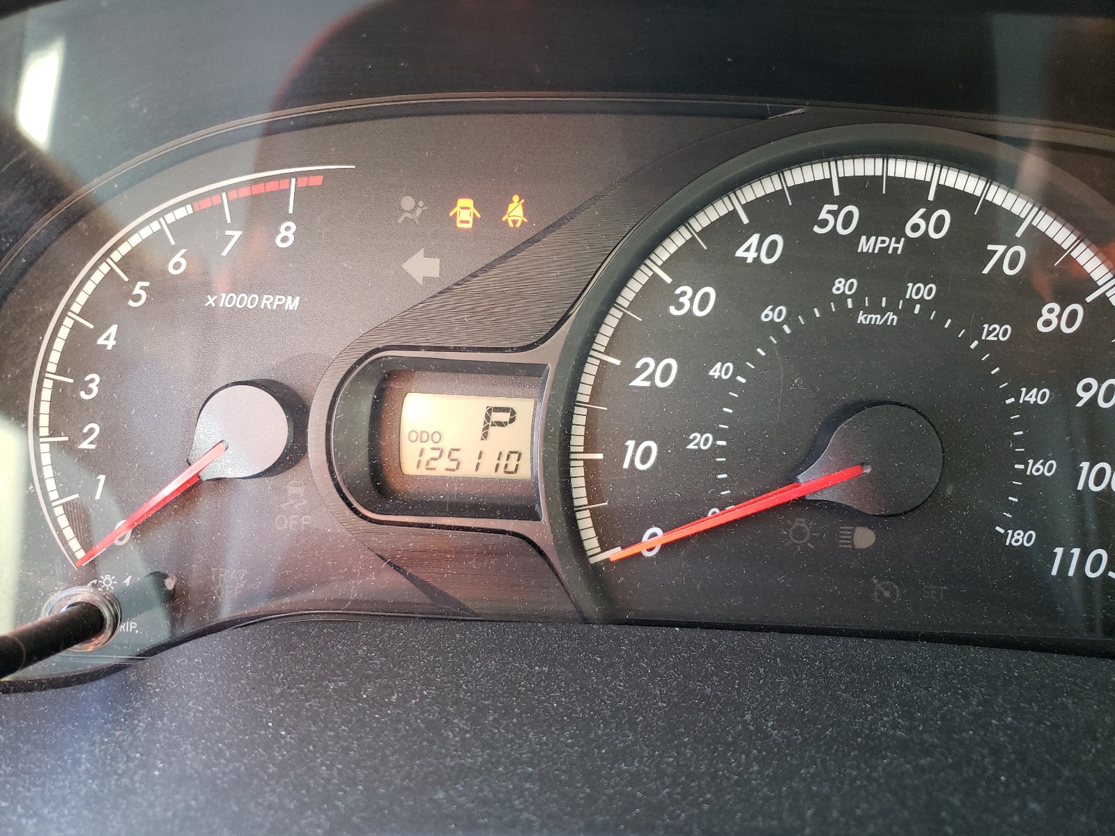 Photo 8 from auction – 2014 TOYOTA SIENNA LE with VIN 5TDKK3DC0ES422072