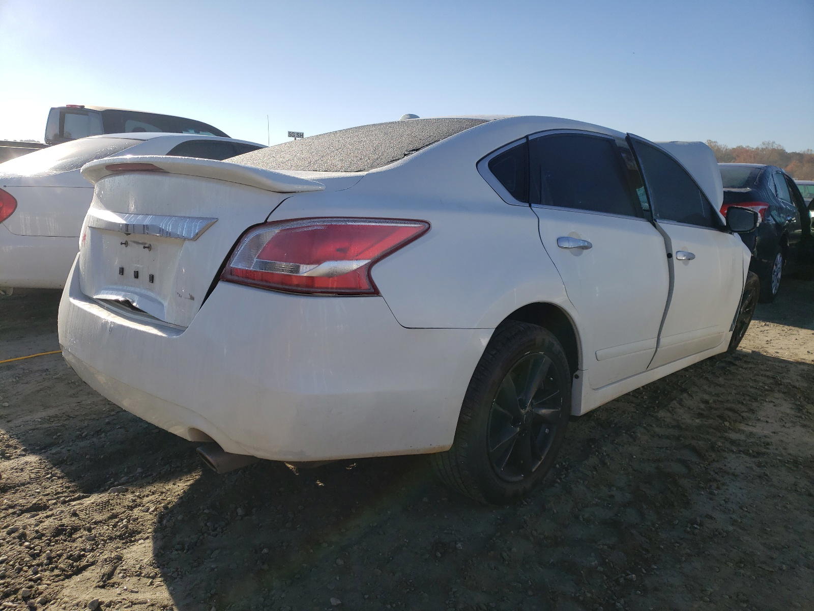 Photo 4 from auction – 2013 NISSAN ALTIMA 2.5 with VIN 1N4AL3AP1DC158253