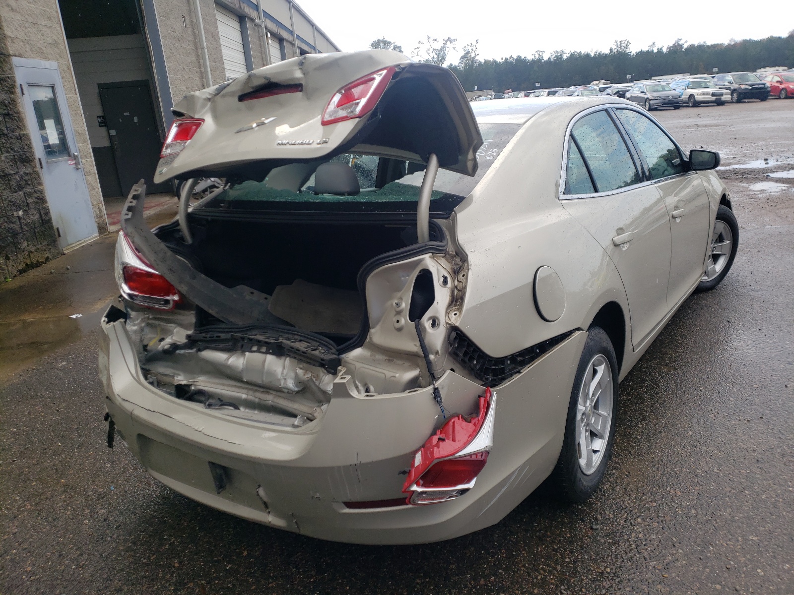 Photo 4 from auction – 2015 CHEVROLET MALIBU LS with VIN 1G11A5SL8FF123341