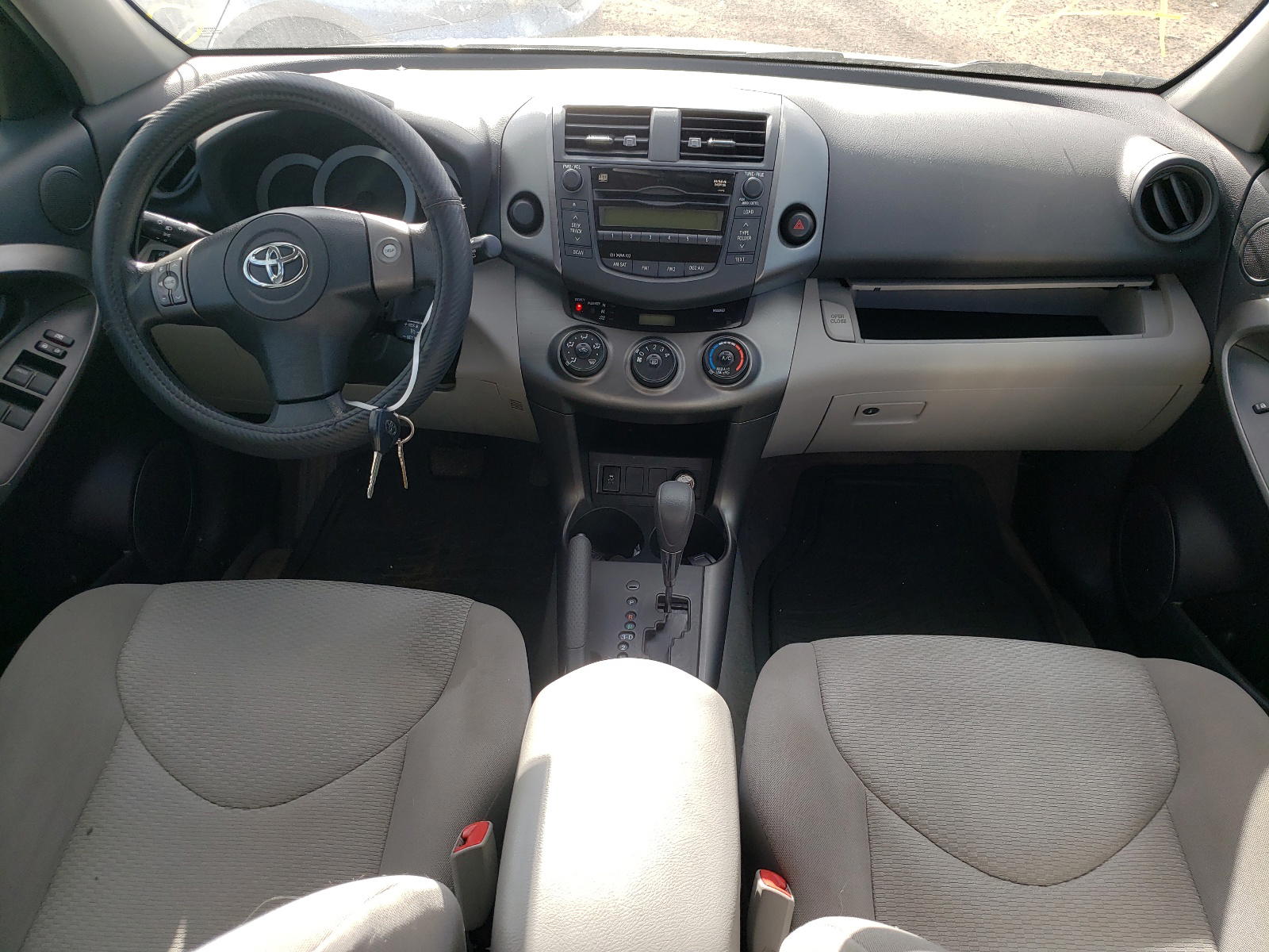 Photo 9 from auction – 2011 TOYOTA RAV4 with VIN 2T3ZF4DVXBW095538