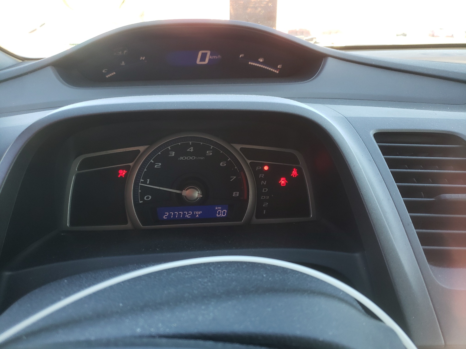 Photo 8 from auction – 2007 HONDA CIVIC DX with VIN 2HGFA16377H006156