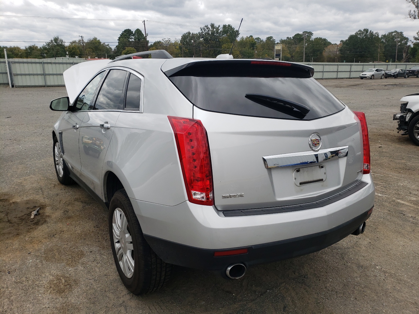 Photo 3 from auction – 2015 CADILLAC SRX with VIN 3GYFNAE3XFS597996