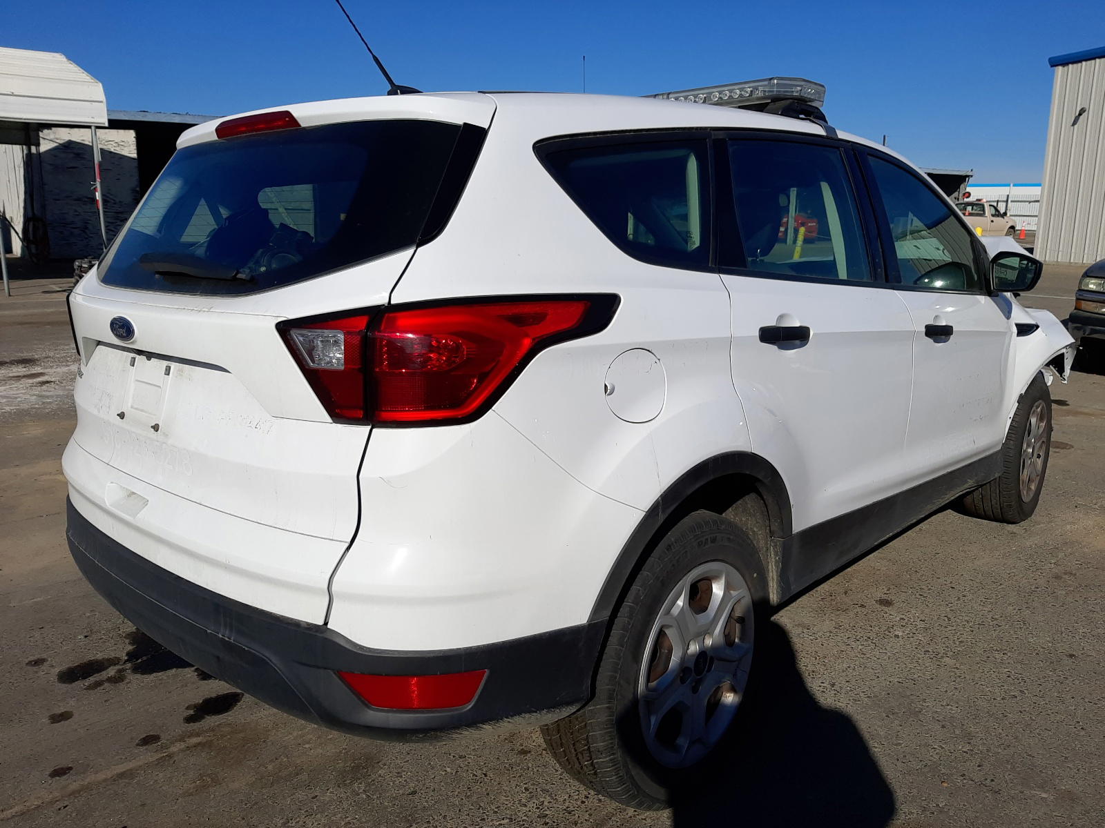 Photo 4 from auction – 2019 FORD ESCAPE S with VIN 1FMCU0F78KUB68577