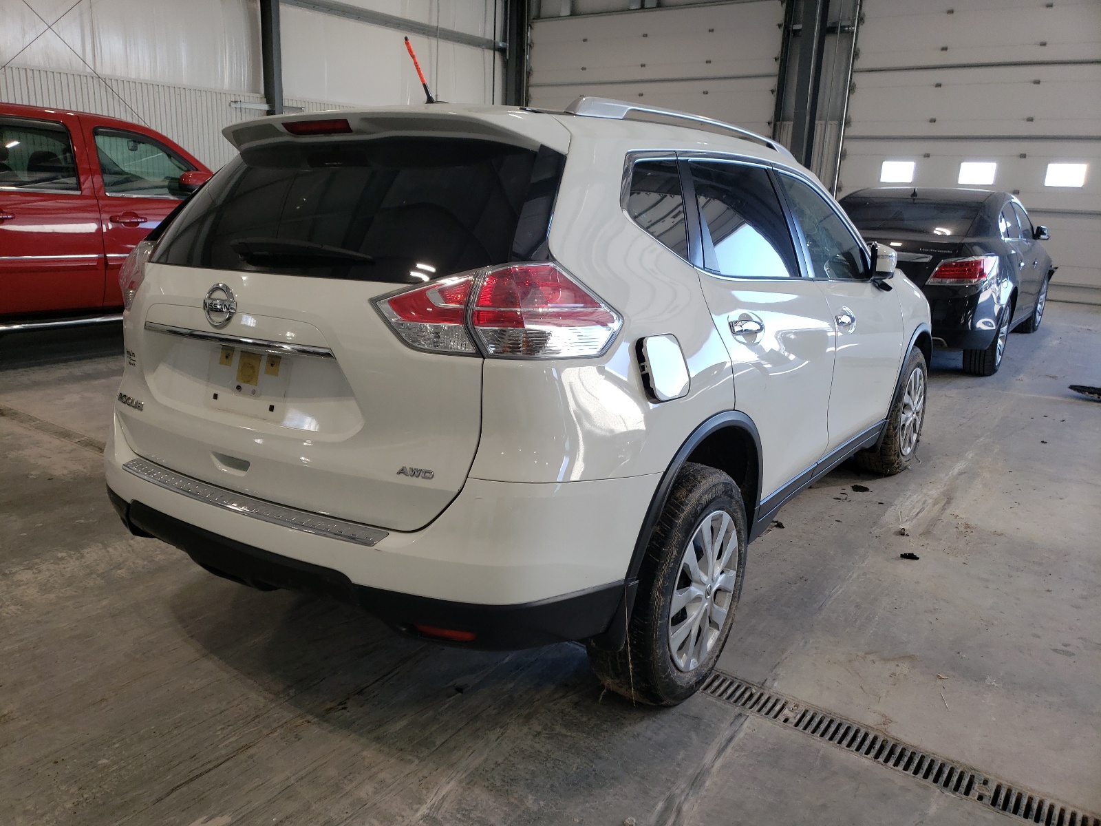 Photo 4 from auction – 2016 NISSAN ROGUE S with VIN JN8AT2MV7GW138689