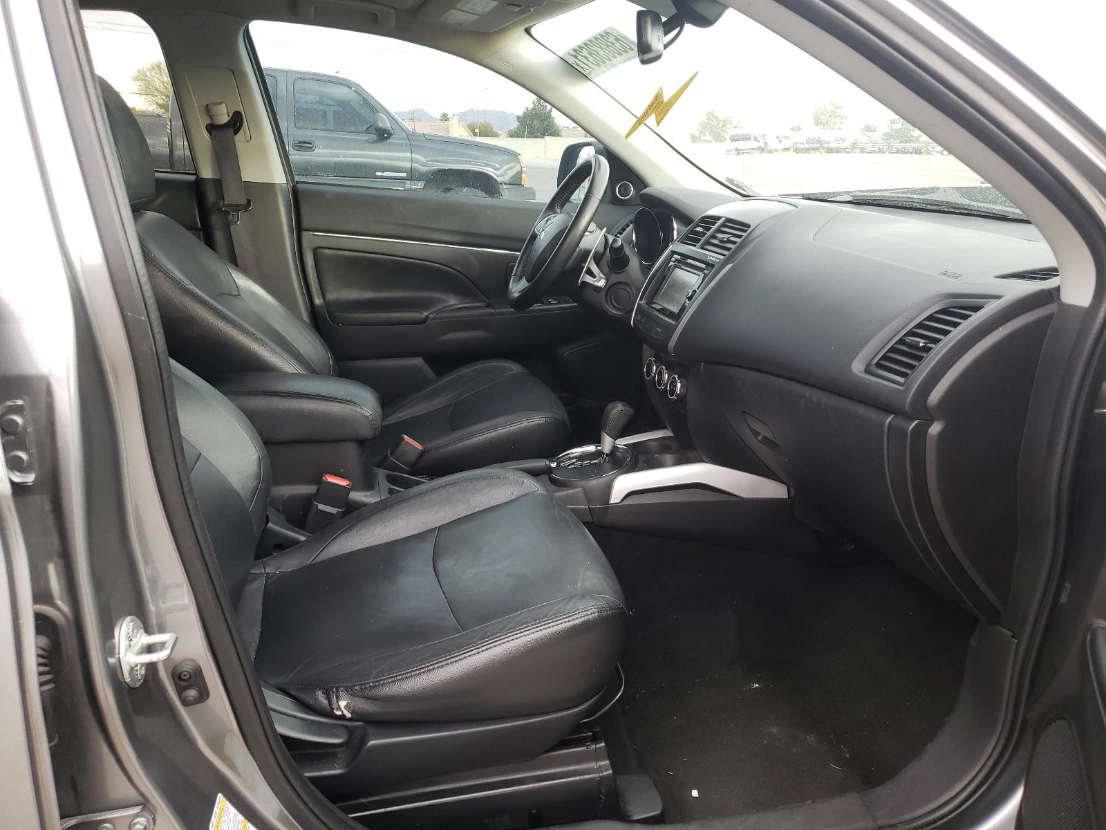 Photo 5 from auction – 2014 MITSUBISHI OUTLANDER with VIN 4A4AP4AU2EE031097