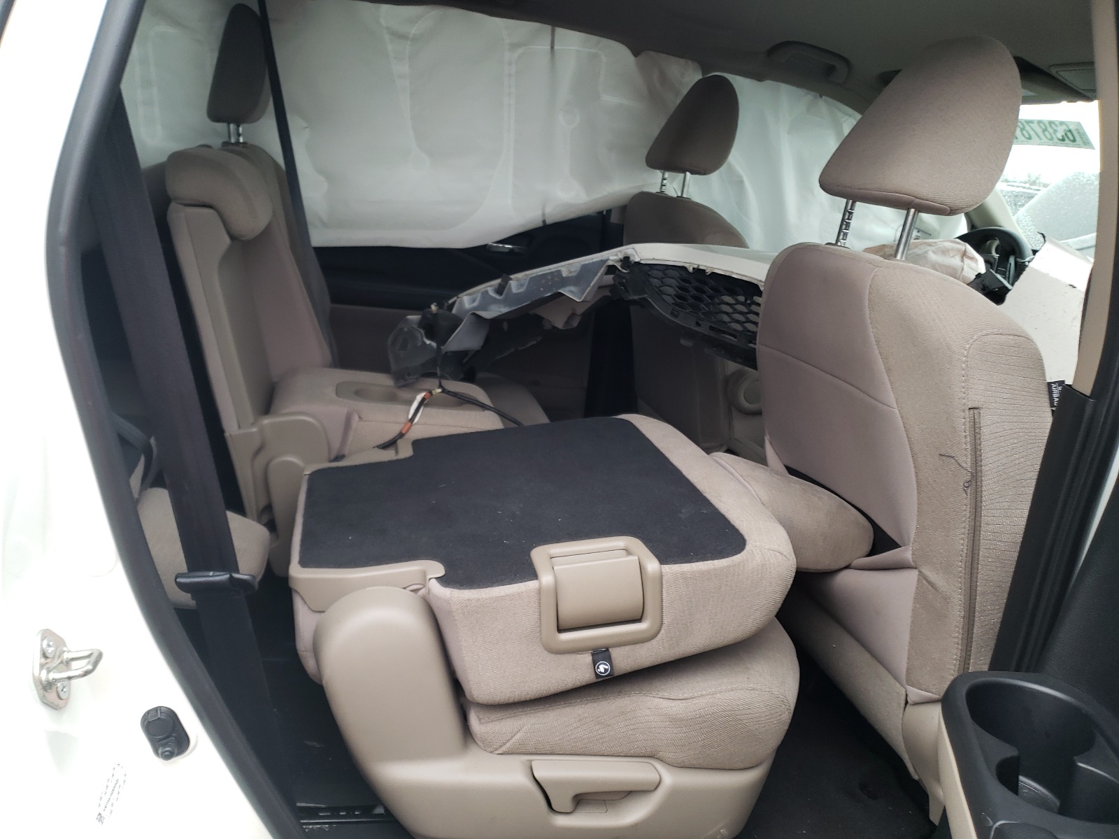 Zdjęcie 6 z aukcji – 2016 HONDA PILOT LX z VIN 5FNYF6H18GB090589