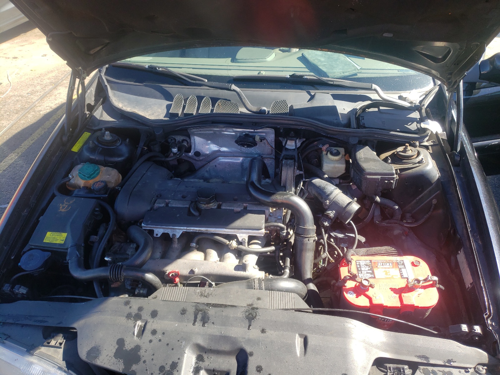 Photo 7 from auction – 2003 VOLVO C70 HPT with VIN YV1NC62D43J037898