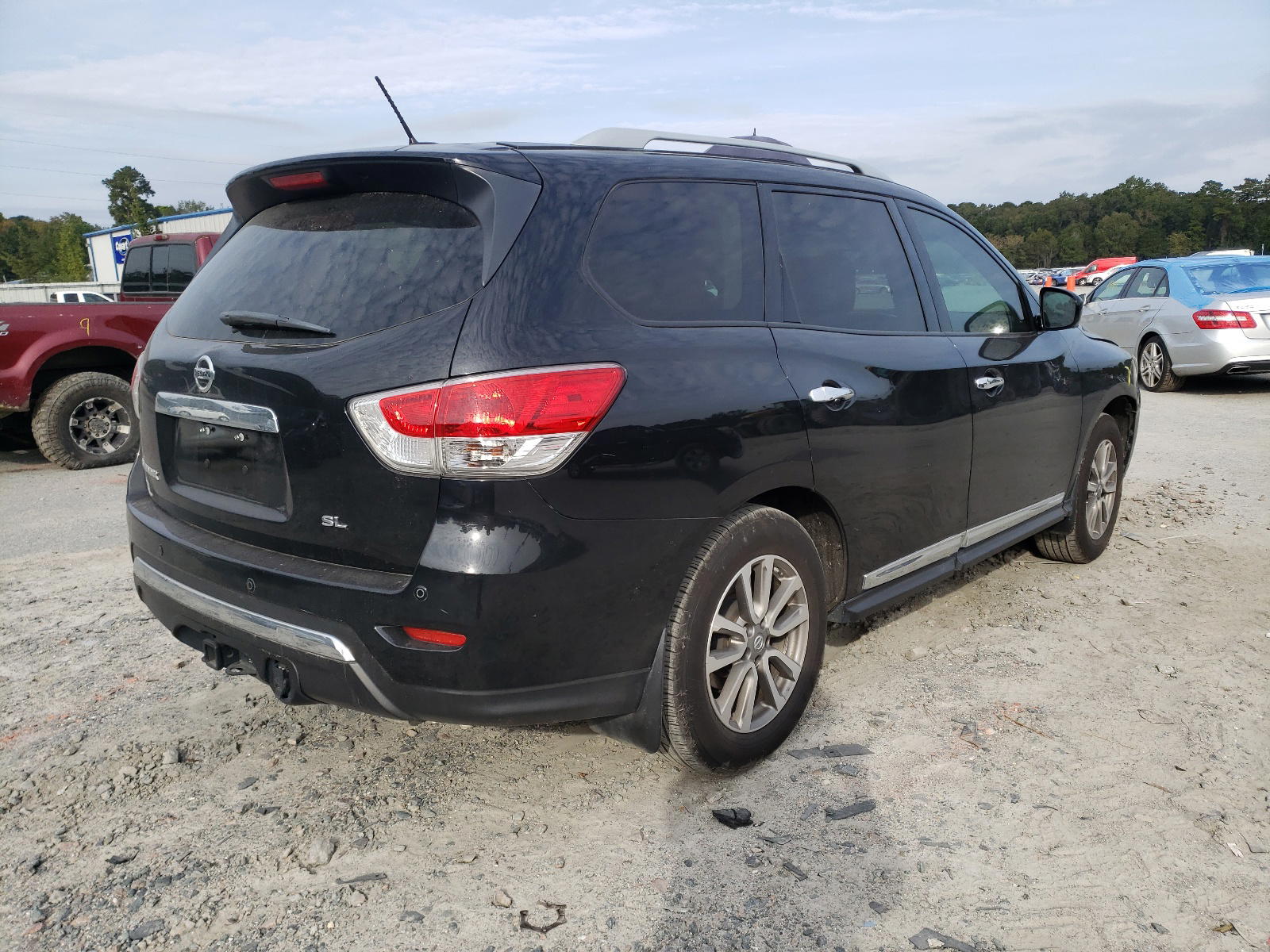 Photo 4 from auction – 2015 NISSAN PATHFINDER with VIN 5N1AR2MN6FC720479