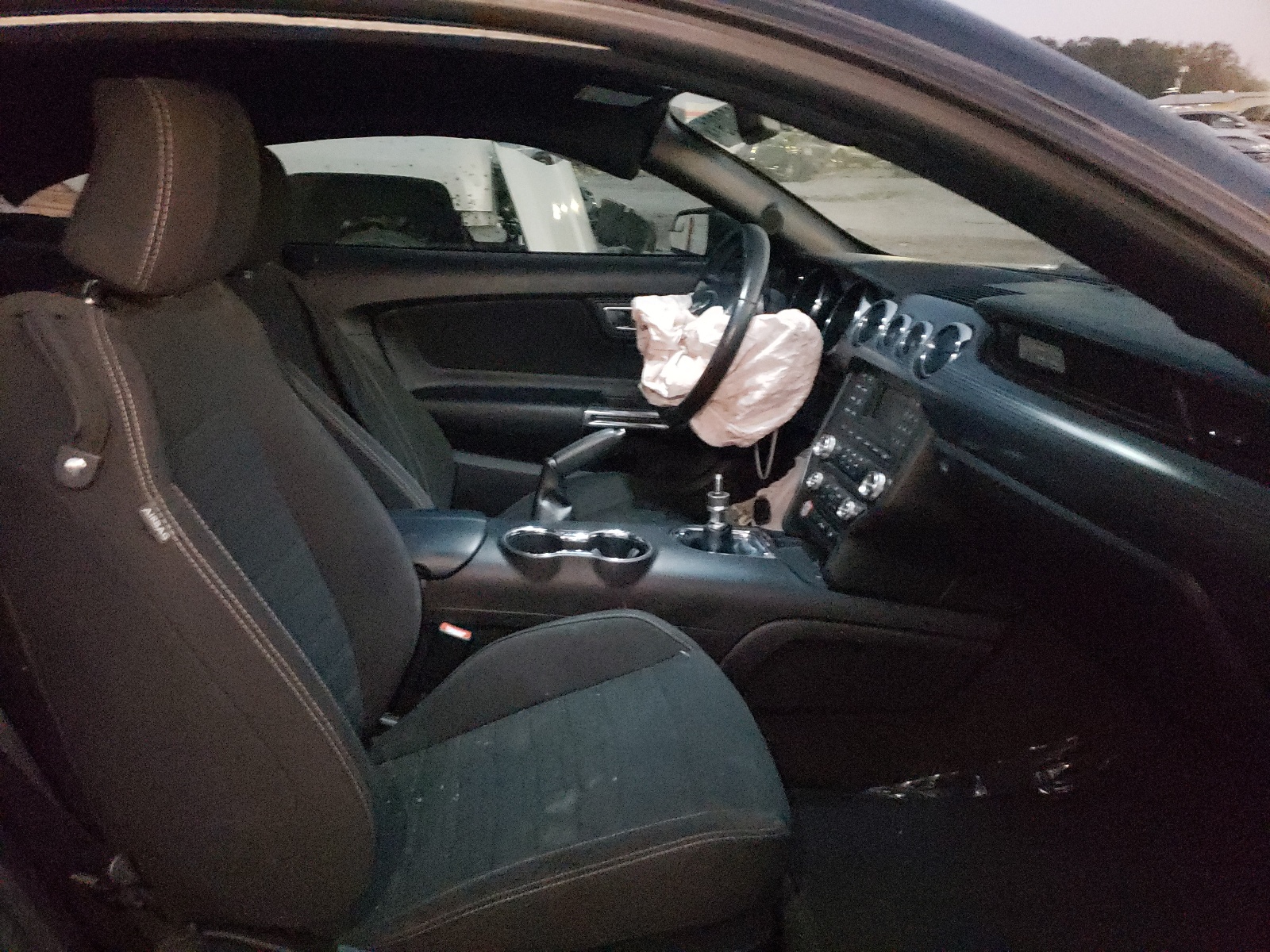 Photo 5 from auction – 2016 FORD MUSTANG with VIN 1FA6P8TH4G5305932