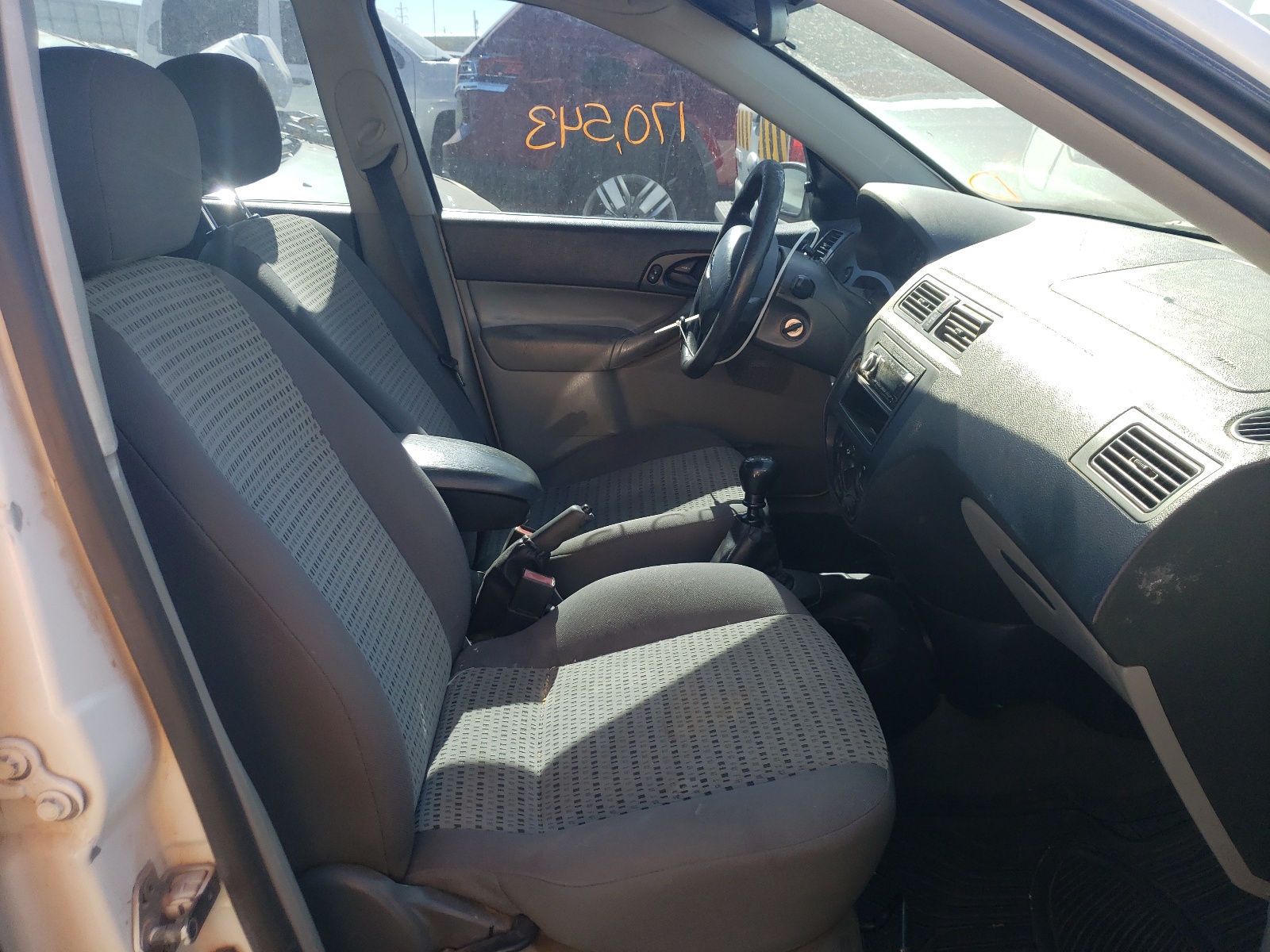 Photo 5 from auction – 2007 FORD FOCUS ZX4 with VIN 1FAFP34N37W171769