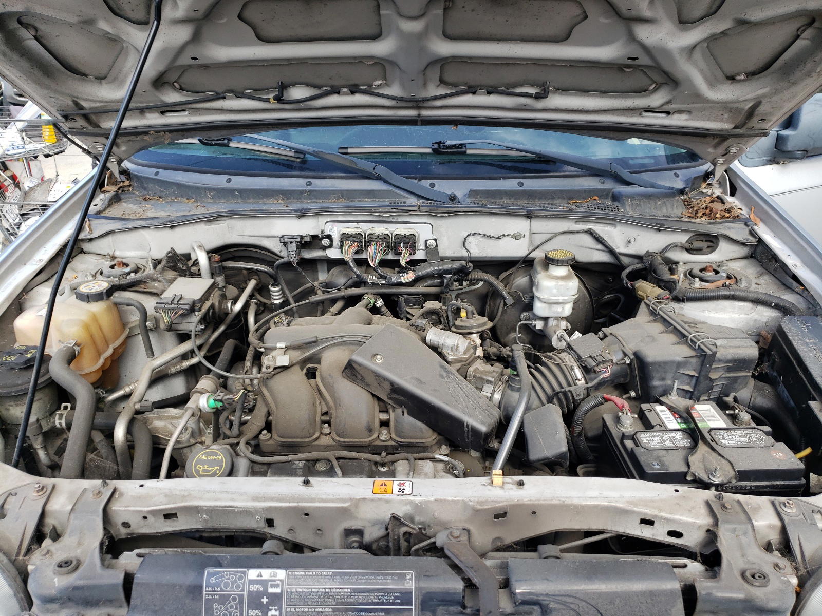 Photo 7 from auction – 2007 FORD ESCAPE LIM with VIN 1FMCU04107KB97542