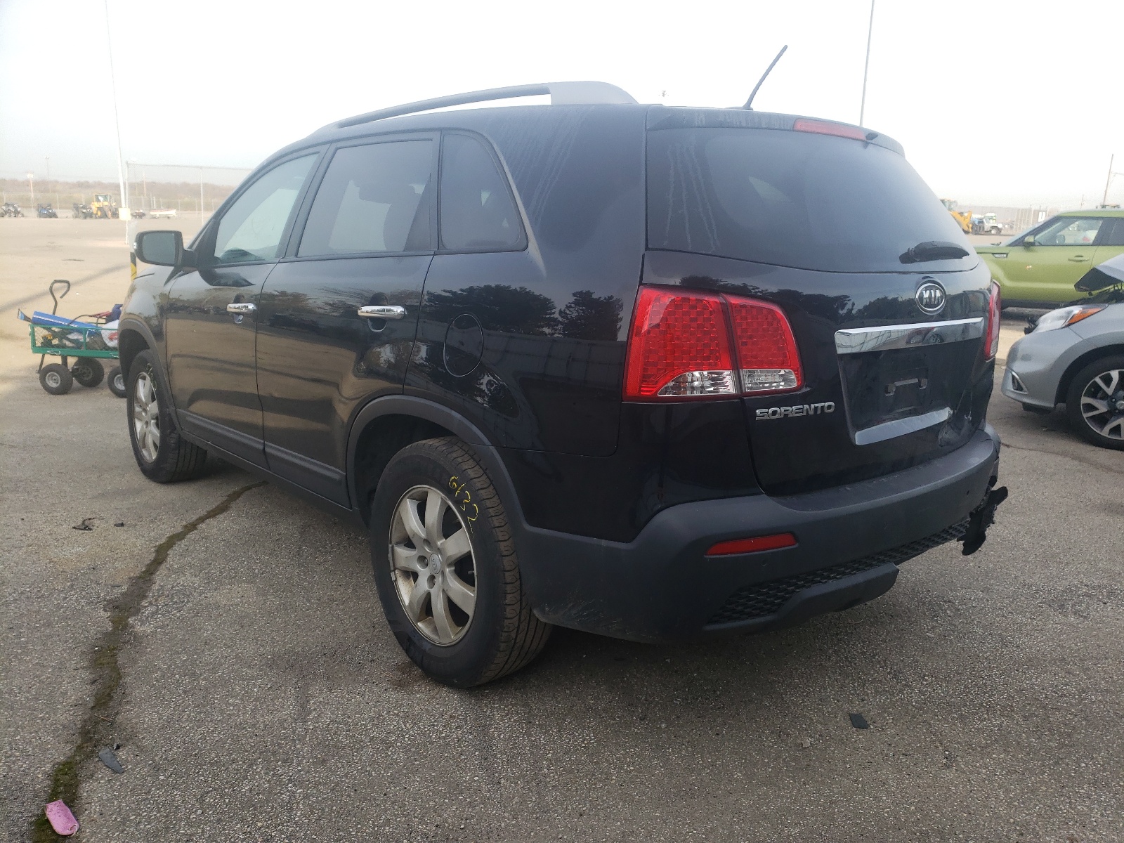 Photo 3 from auction – 2011 KIA SORENTO BA with VIN 5XYKT3A11BG048984