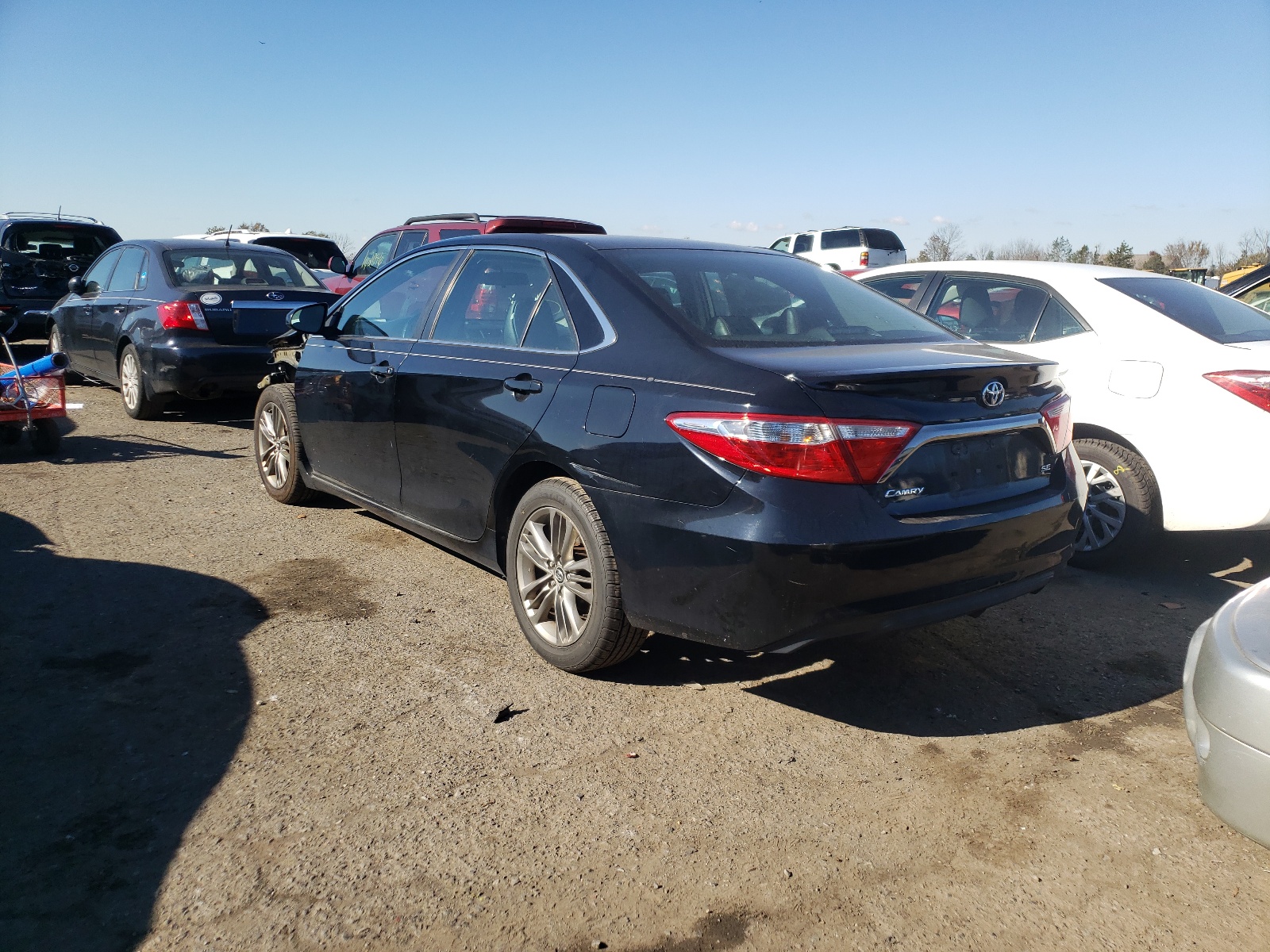 Photo 3 from auction – 2015 TOYOTA CAMRY LE with VIN 4T1BF1FK6FU100851