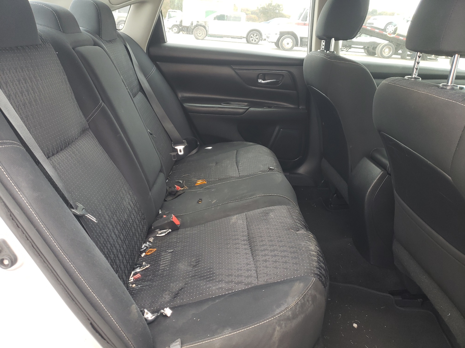 Photo 6 from auction – 2016 NISSAN ALTIMA 2.5 with VIN 1N4AL3AP2GC242490
