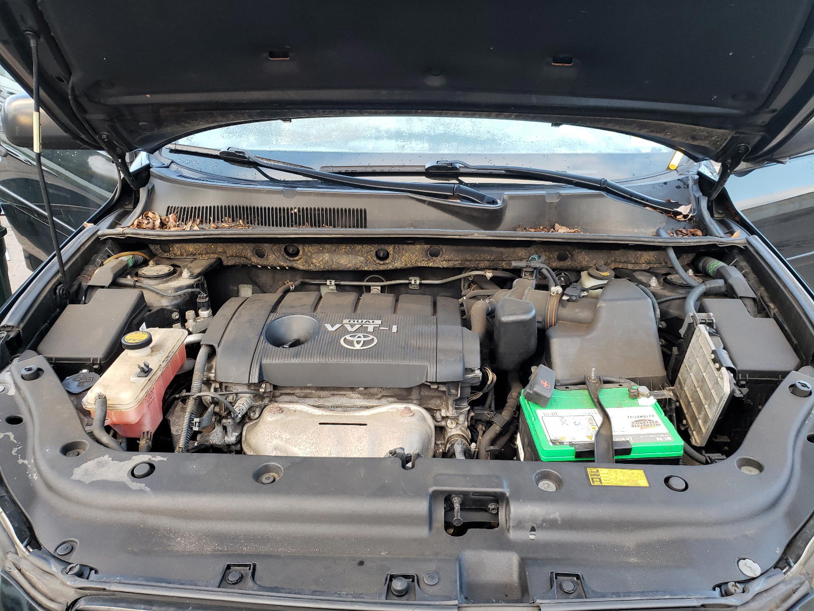 Photo 7 from auction – 2010 TOYOTA RAV4 with VIN JTMZF4DVXAD024898