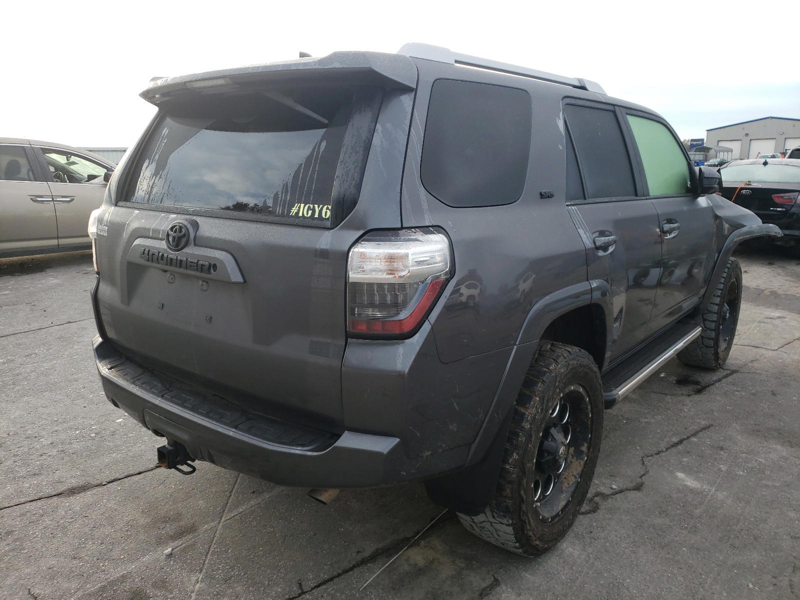 Photo 4 from auction – 2016 TOYOTA 4RUNNER SR with VIN JTEZU5JR2G5142736