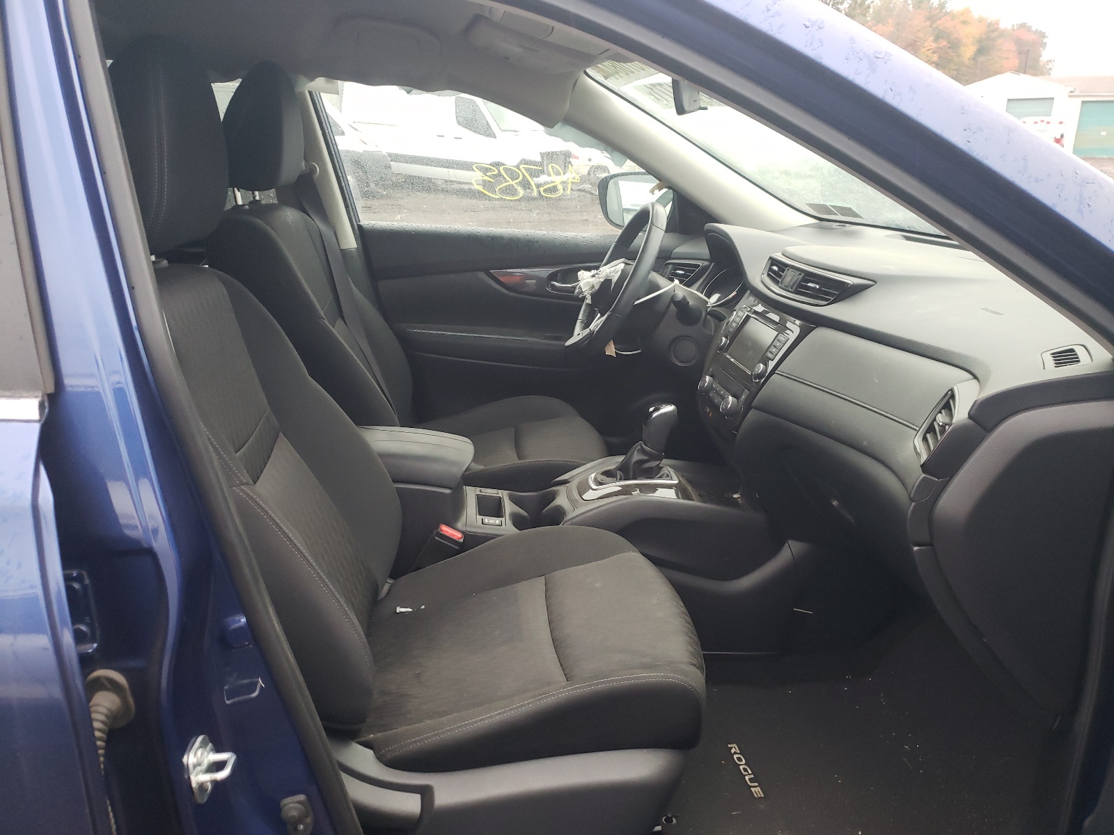 Photo 5 from auction – 2018 NISSAN ROGUE S with VIN KNMAT2MV0JP551180