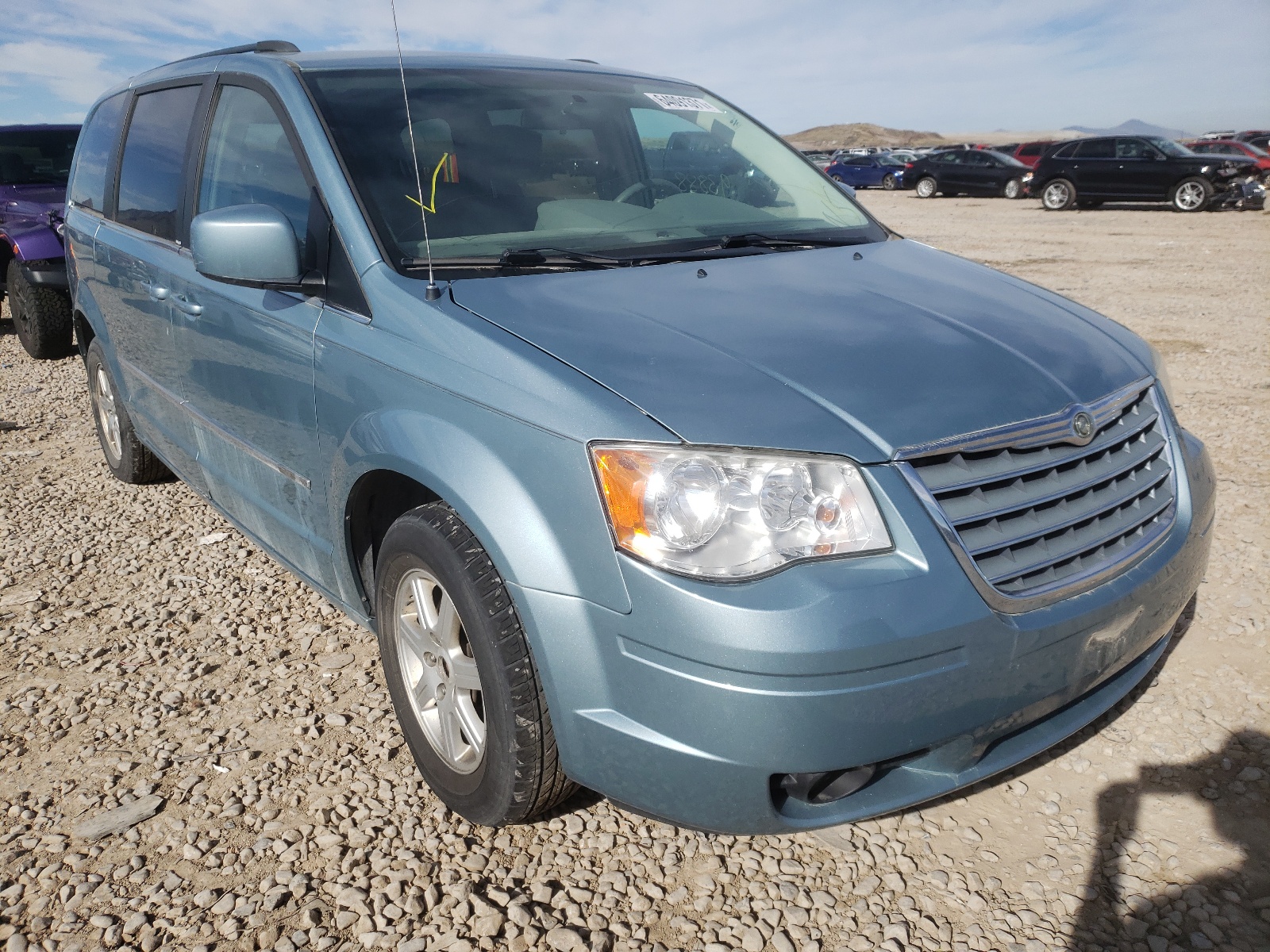 CHRYSLER TOWN & COU 2010 with VIN 2A4RR5D18AR284573 - Photo from auction