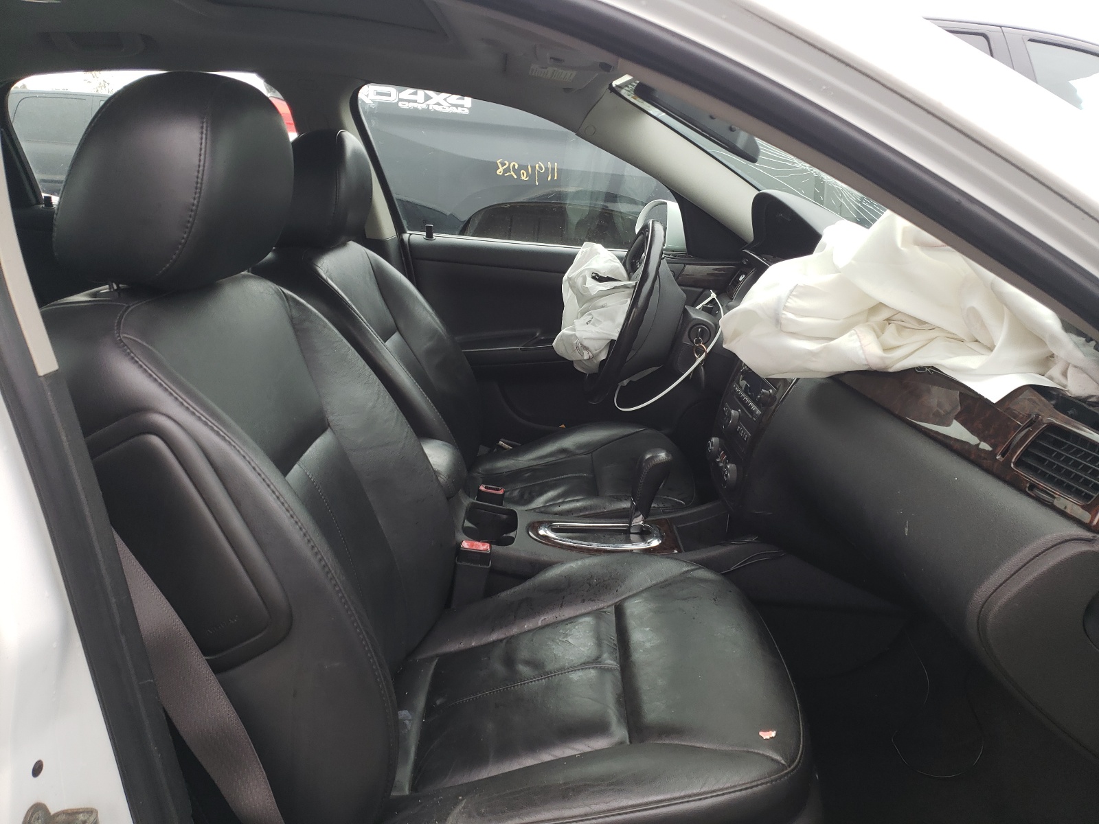Photo 5 from auction – 2014 CHEVROLET IMPALA LIM with VIN 2G1WC5E3XE1118837