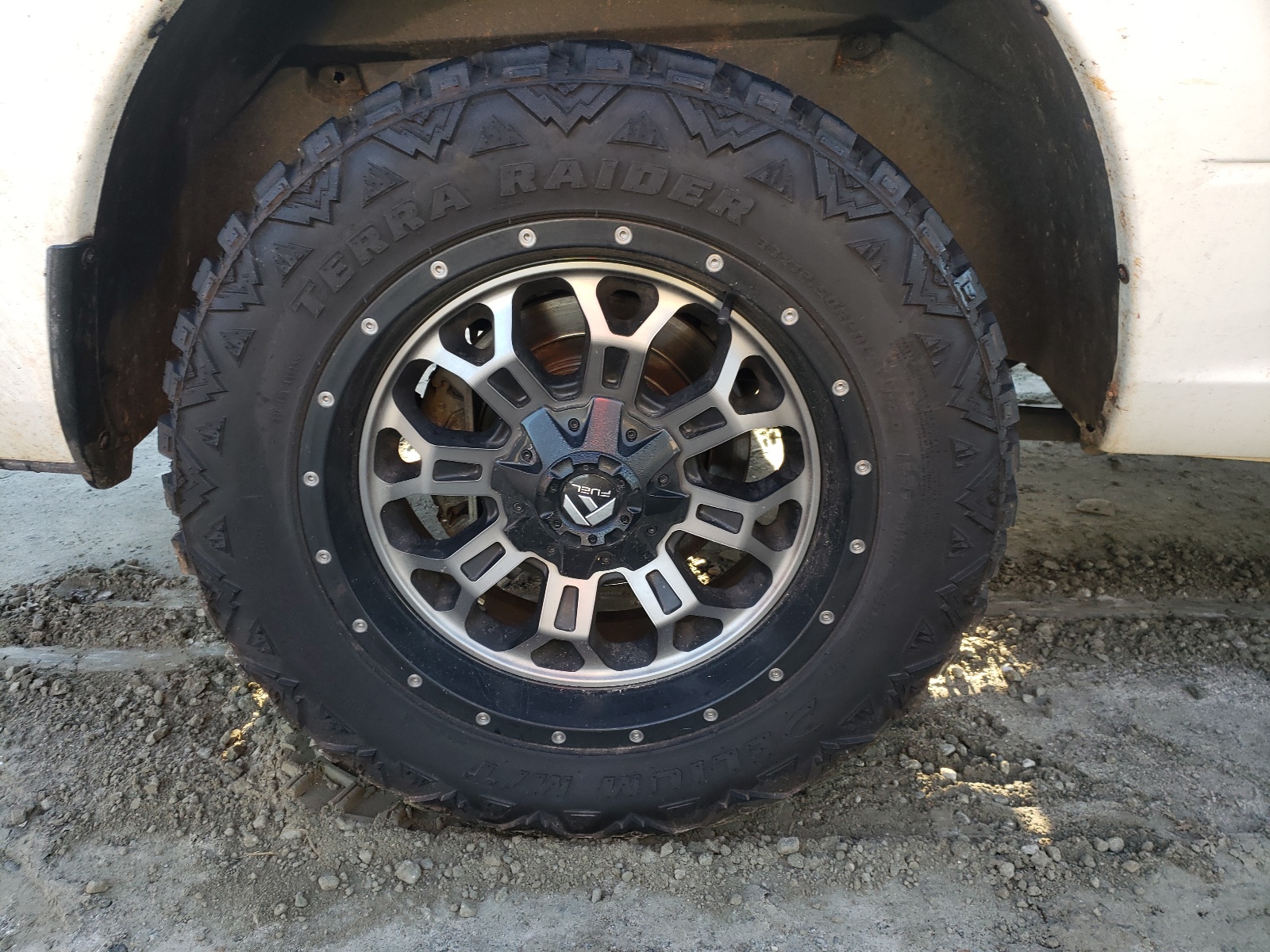Photo 9 from auction – 2014 RAM 1500 ST with VIN 3C6JR6AG5EG332888
