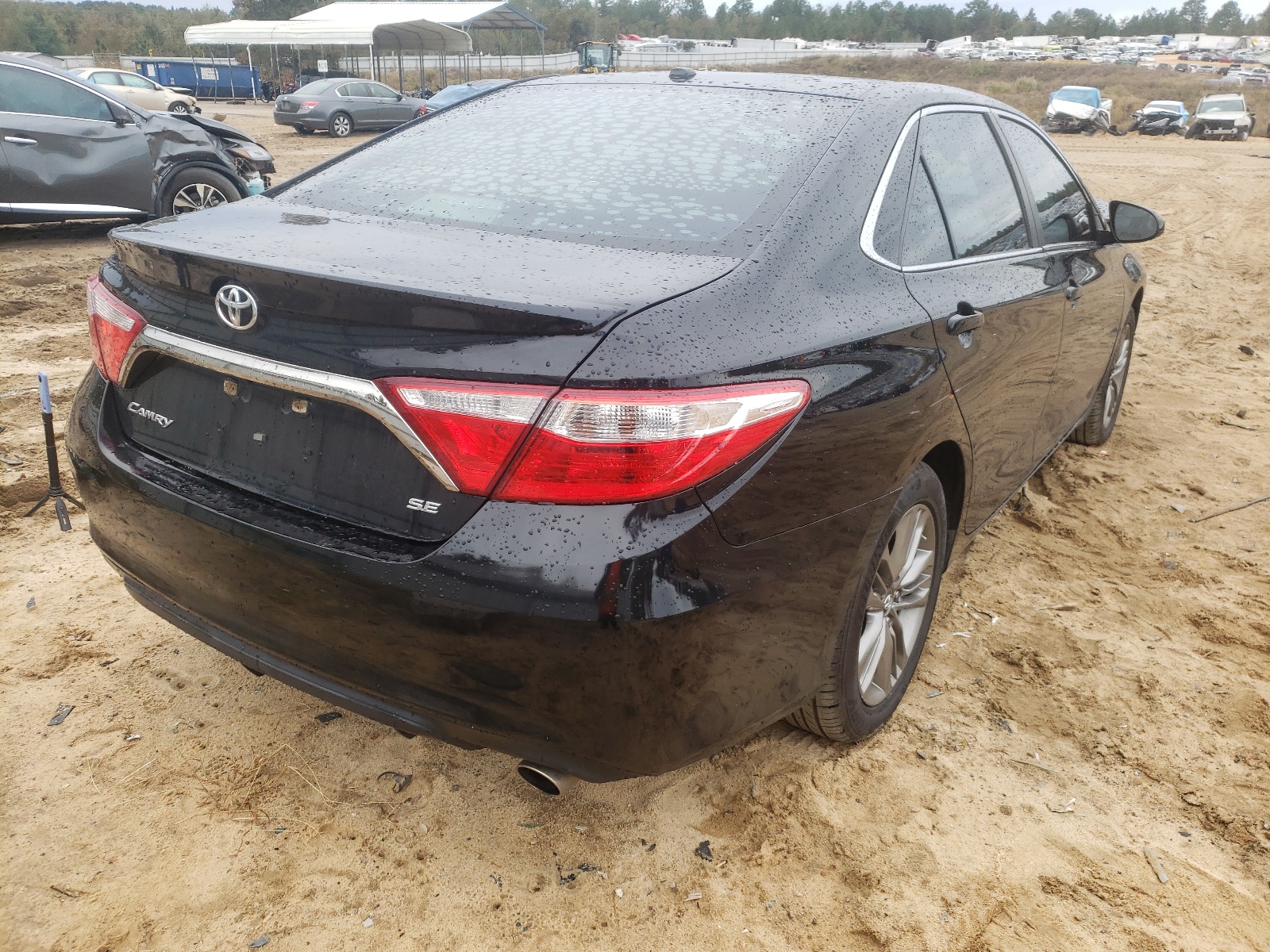 Photo 4 from auction – 2017 TOYOTA CAMRY LE with VIN 4T1BF1FK6HU411442