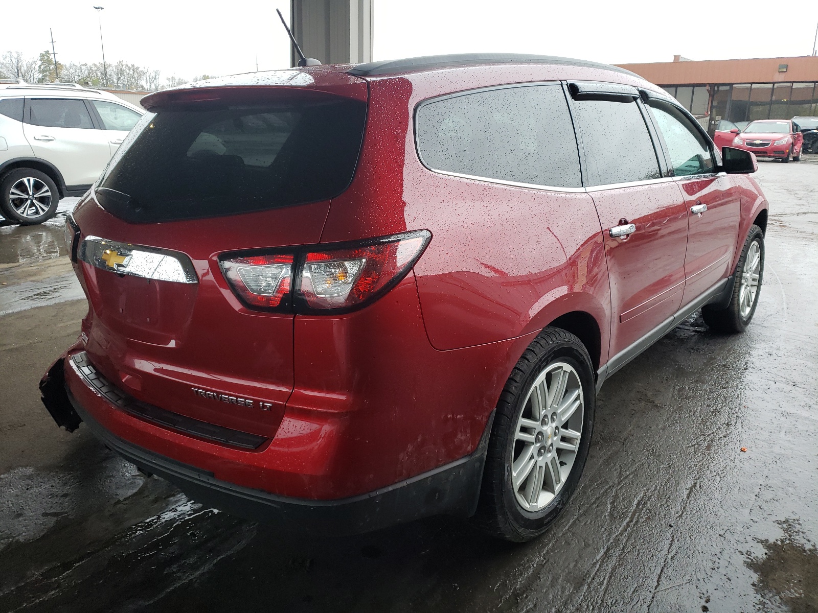 Photo 4 from auction – 2014 CHEVROLET TRAVERSE L with VIN 1GNKVGKD0EJ270891