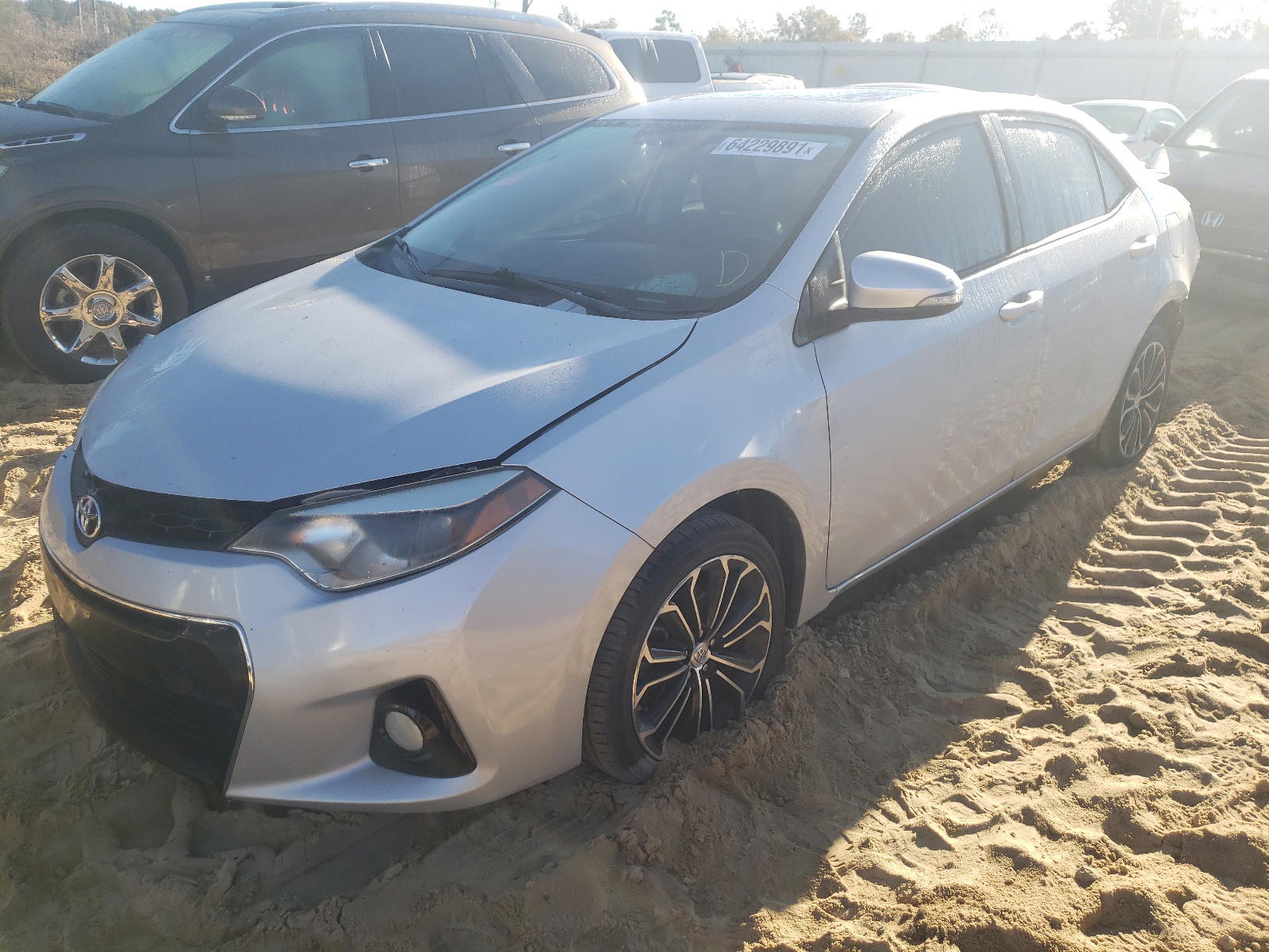 Photo 2 from auction – 2015 TOYOTA COROLLA L with VIN 2T1BURHE8FC264700