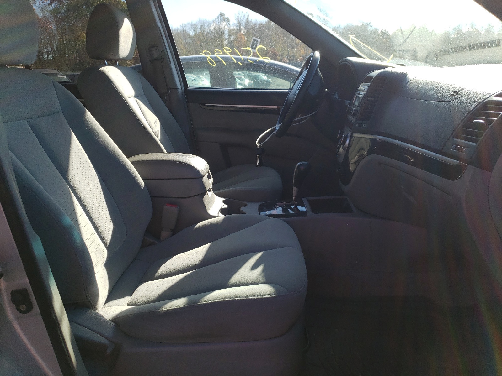 Photo 5 from auction – 2008 HYUNDAI SANTA FE with VIN 5NMSH73E48H131915