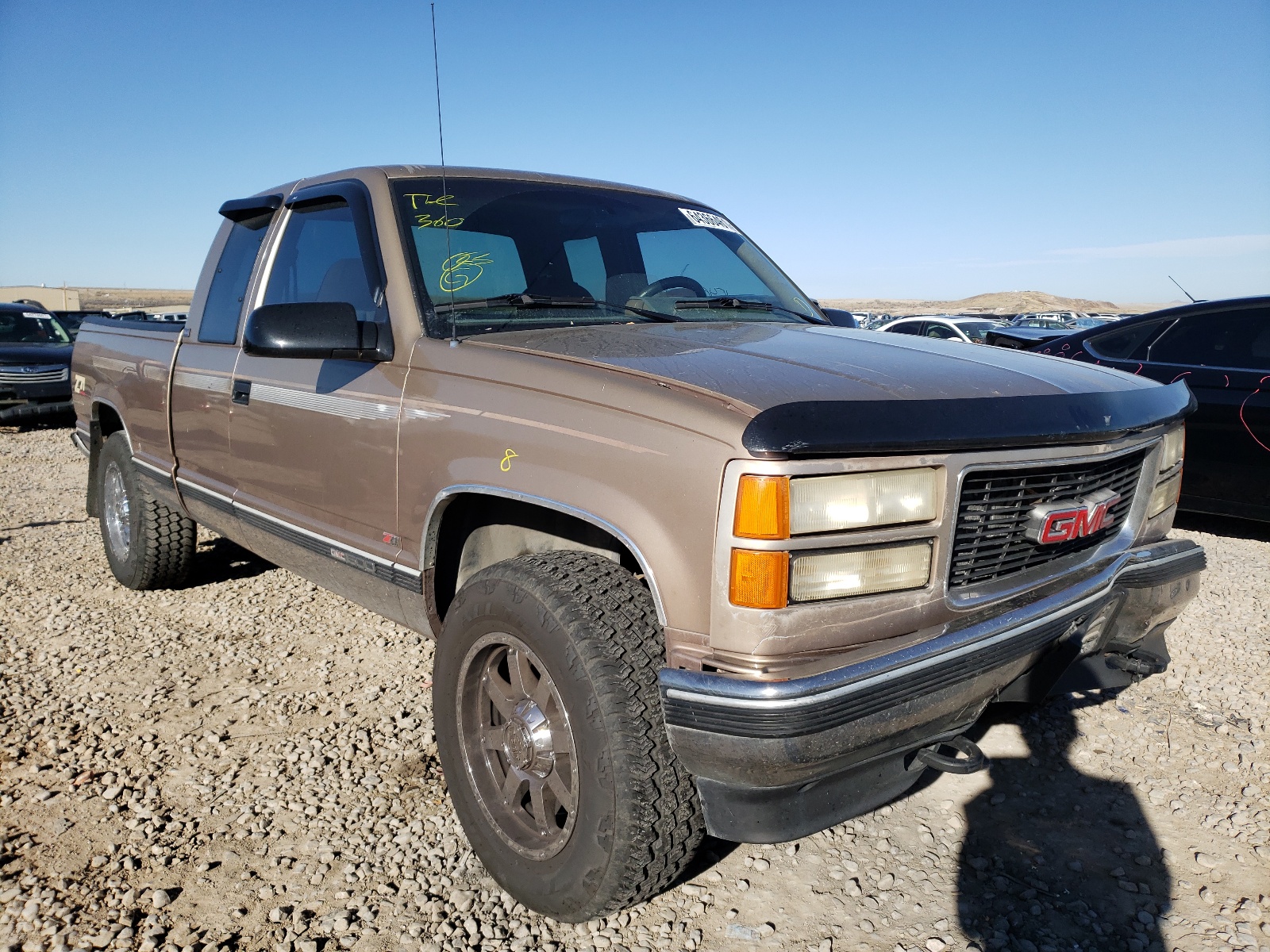 GMC SIERRA K15 1994 with VIN 2GTEK19K2R1543975 - Photo from auction