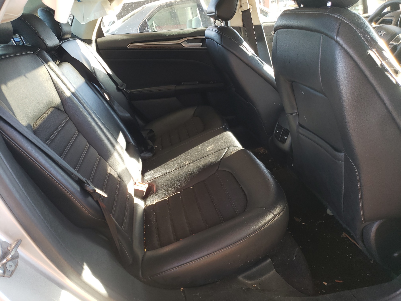 Zdjęcie 6 z aukcji – 2017 FORD FUSION SE z VIN 3FA6P0LU2HR324248
