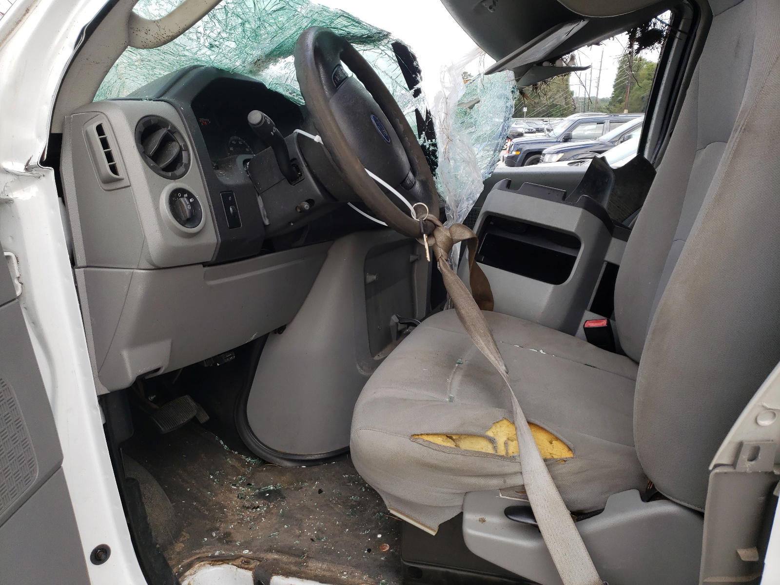 Photo 5 from auction – 2012 FORD ECONOLINE with VIN 1FTNE2EW0CDB05358