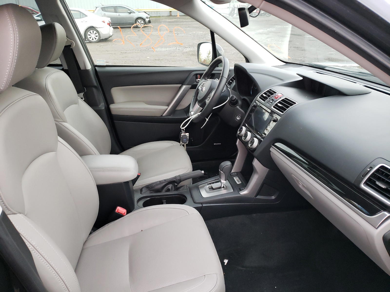 Photo 5 from auction – 2018 SUBARU FORESTER 2 with VIN JF2SJARCXJH475720