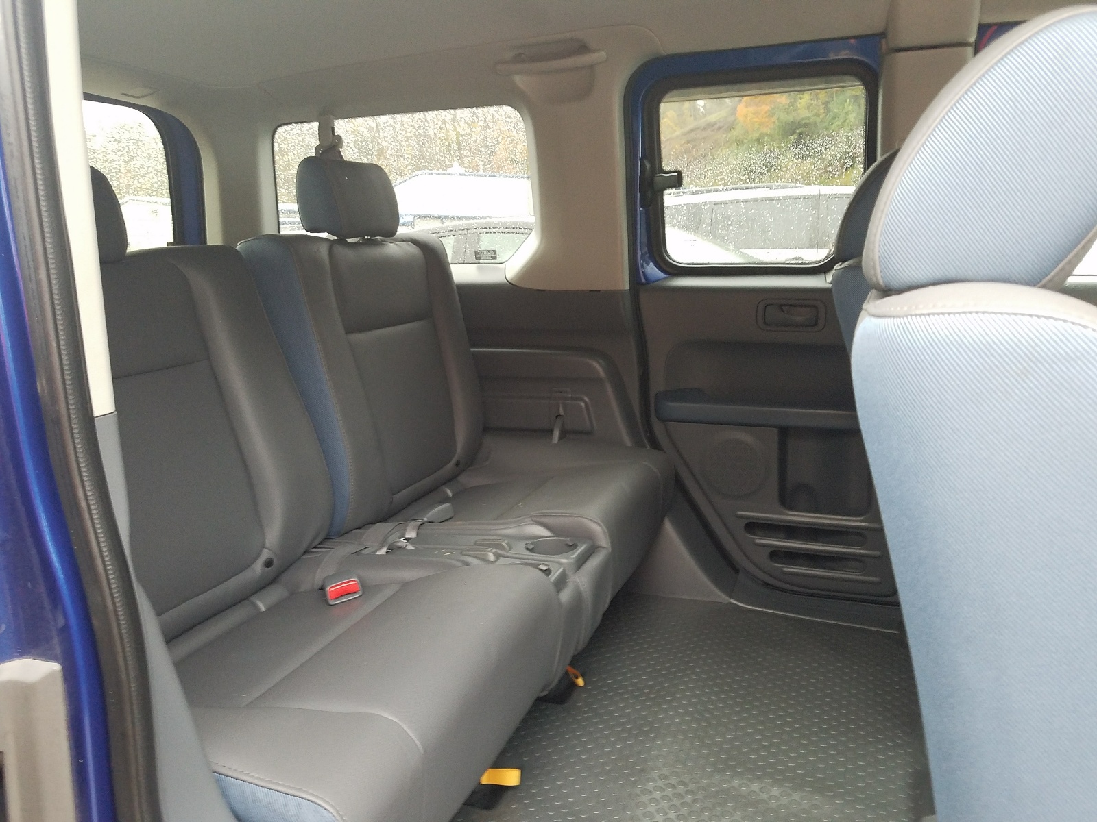 Zdjęcie 6 z aukcji – 2004 HONDA ELEMENT LX z VIN 5J6YH18324L009359
