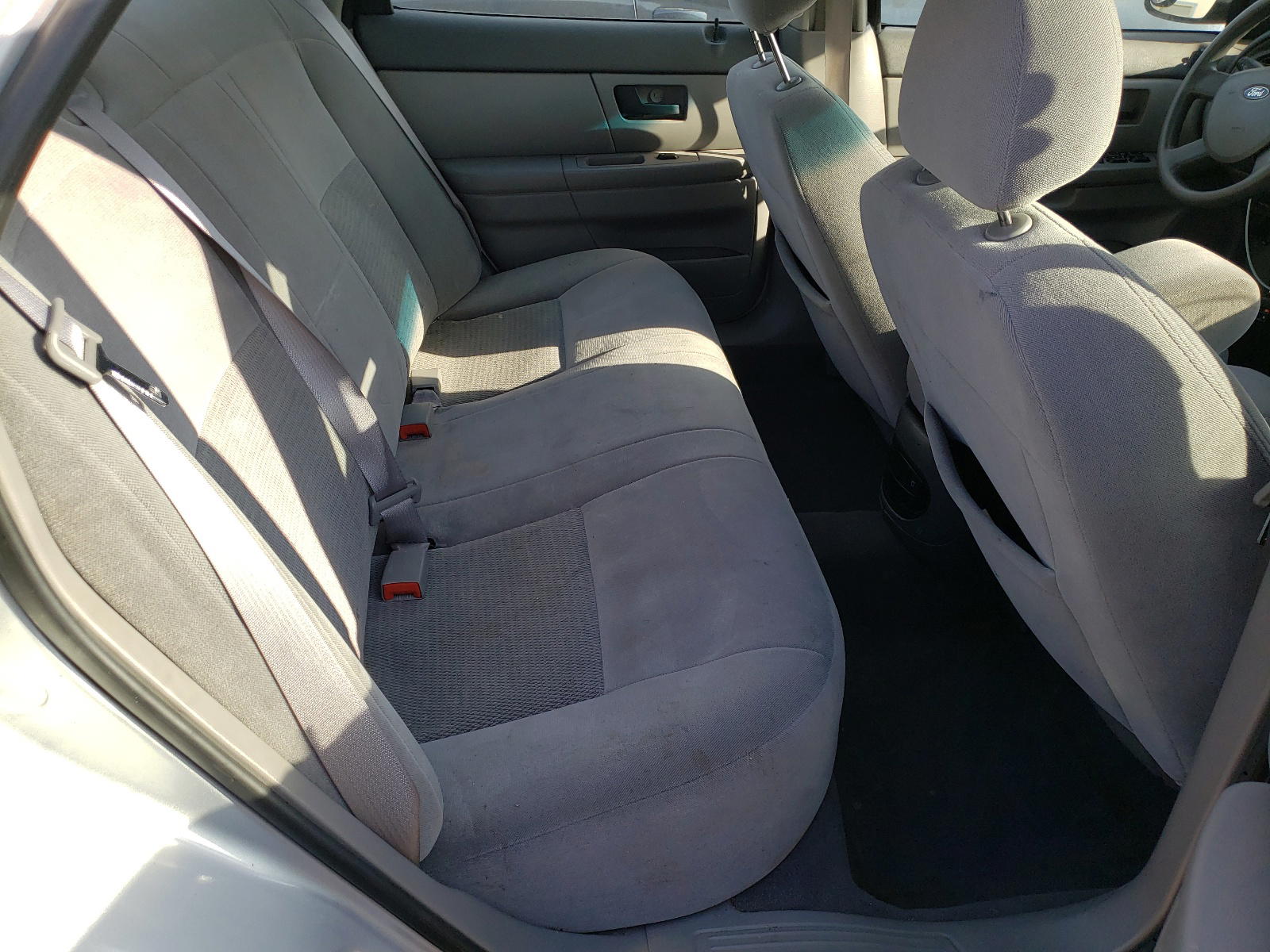Photo 6 from auction – 2004 FORD TAURUS with VIN 1FAFP53294G179514