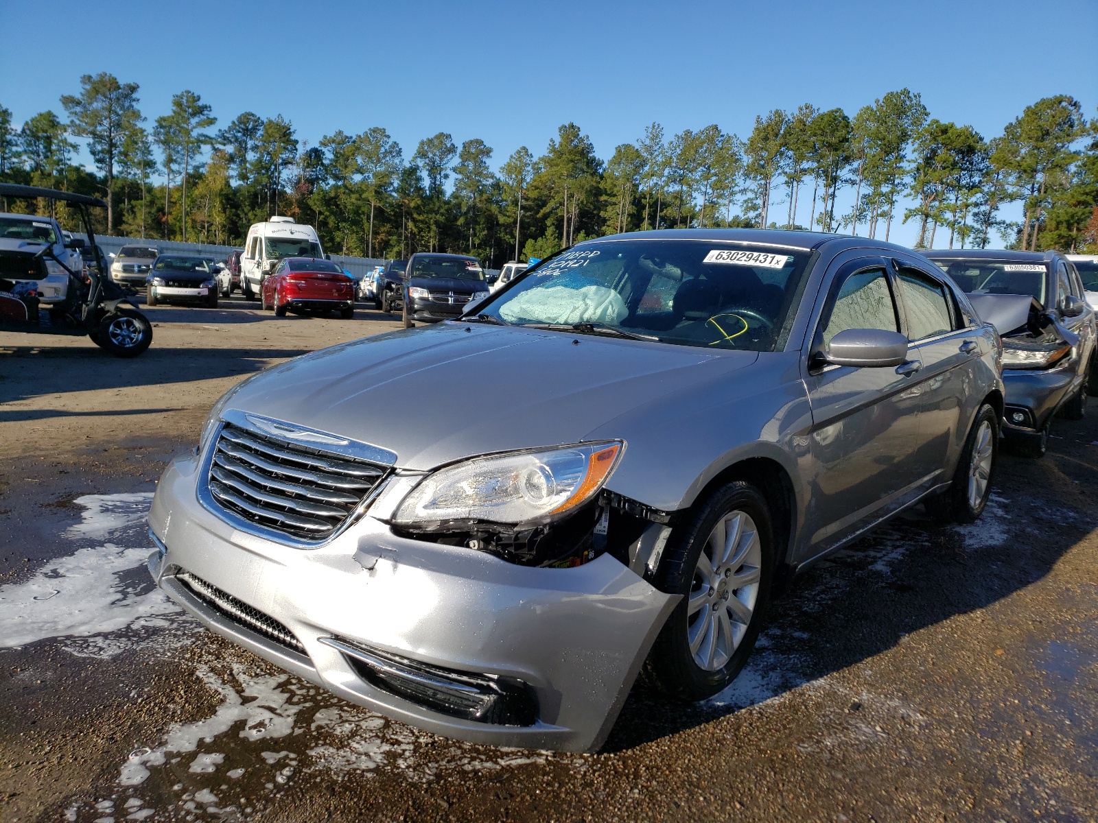 Photo 2 from auction – 2014 CHRYSLER 200 TOURIN with VIN 1C3CCBBG7EN105806