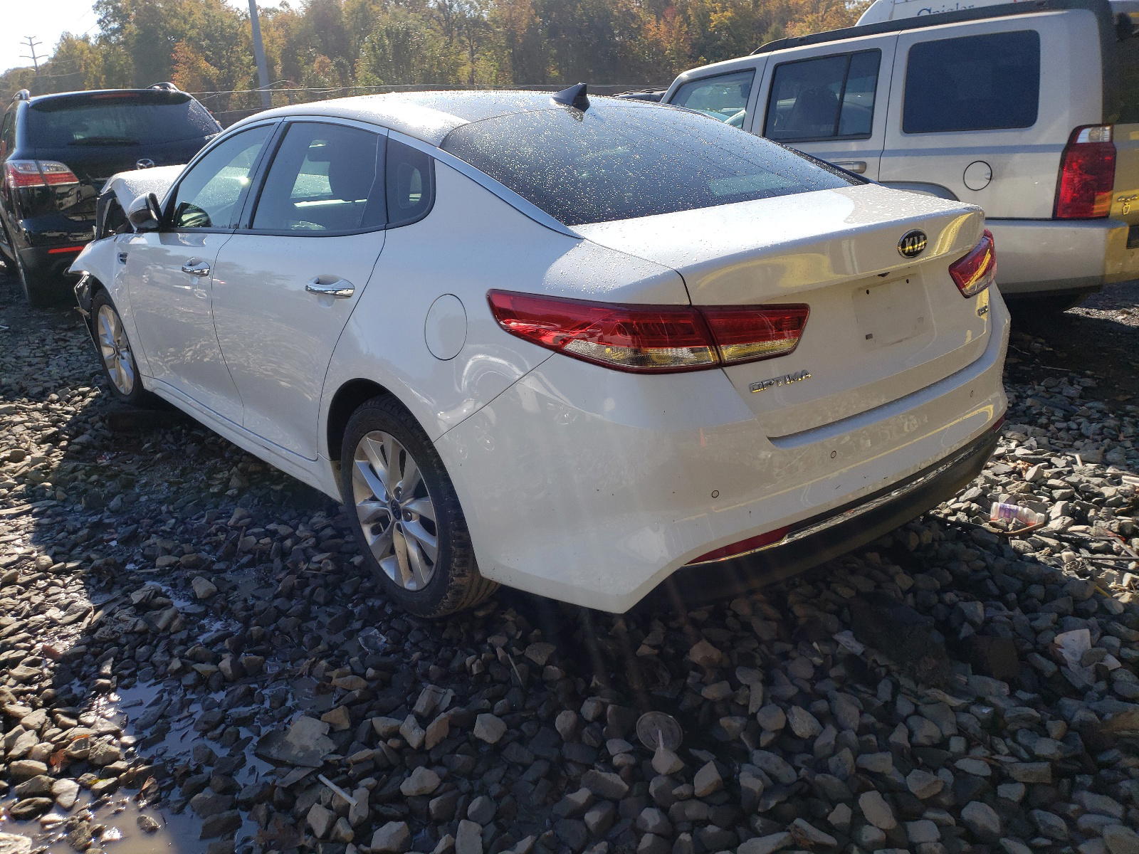 Photo 3 from auction – 2016 KIA OPTIMA EX with VIN 5XXGU4L37GG091972