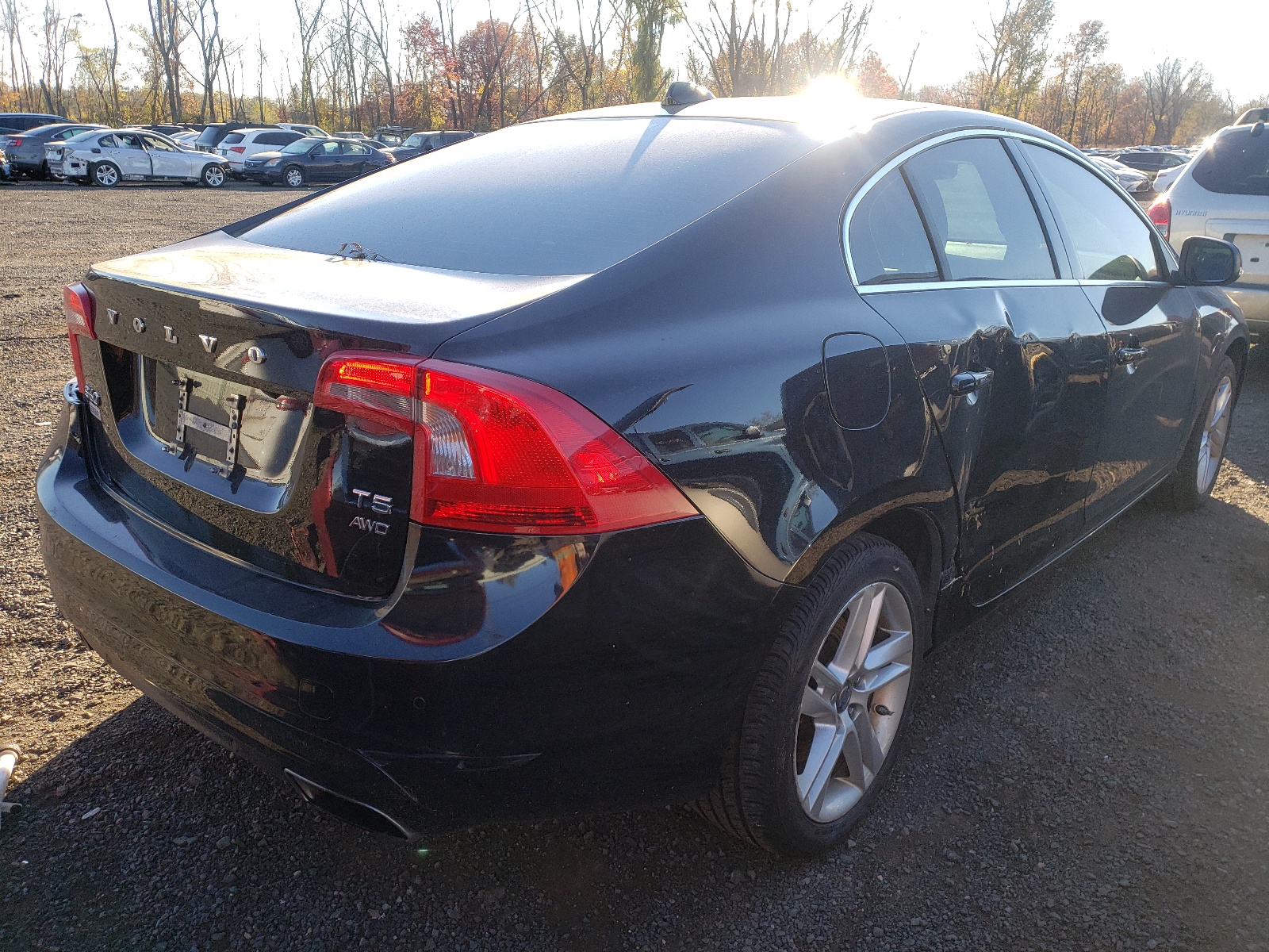 Photo 4 from auction – 2015 VOLVO S60 PREMIE with VIN YV1612TK5F1333050