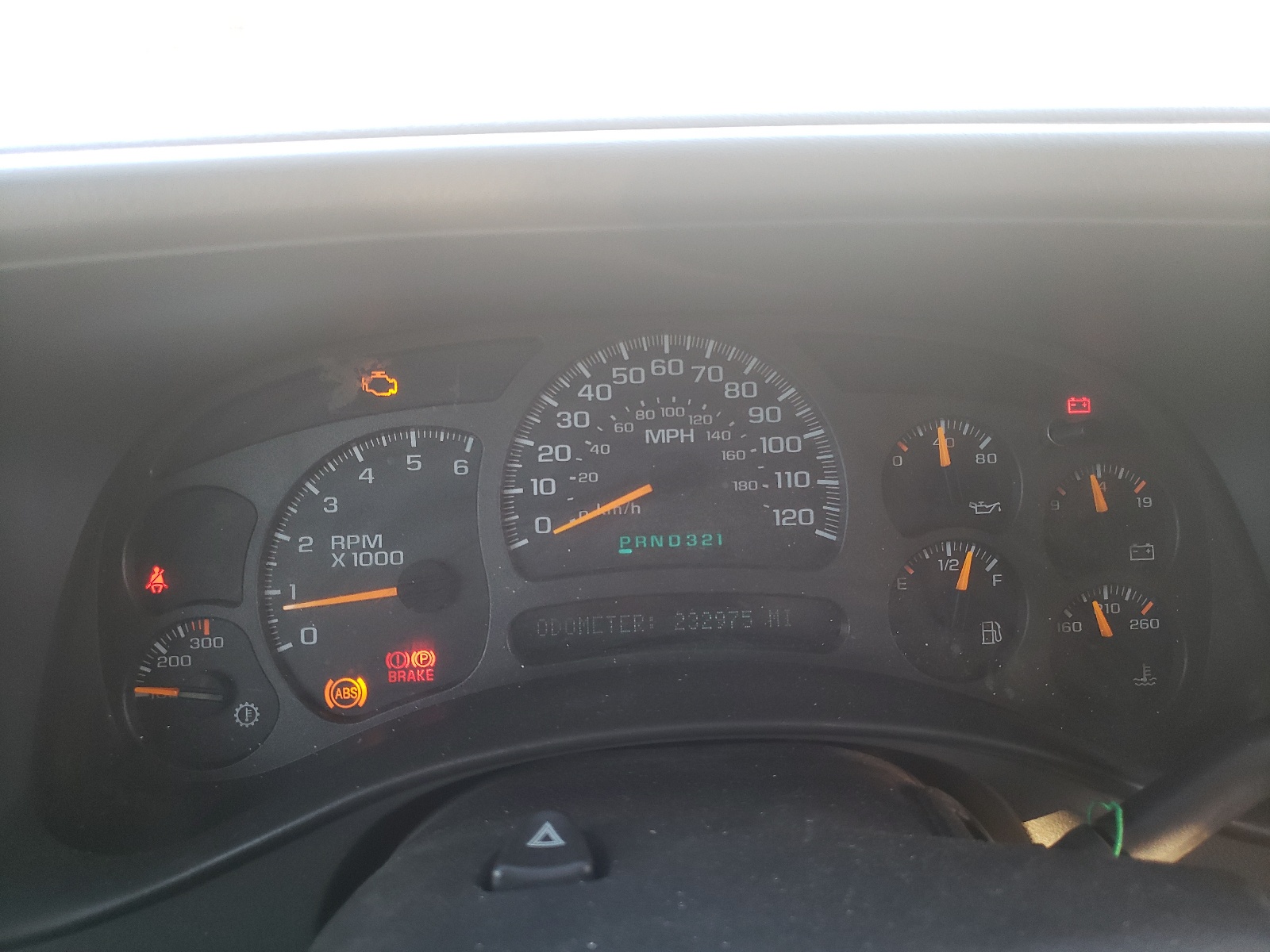 Photo 8 from auction – 2004 CHEVROLET SILVERADO with VIN 1GCGK23U34F229309