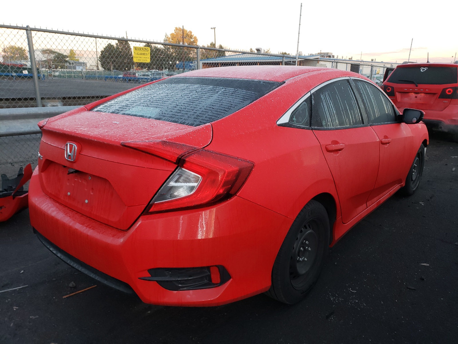 Photo 4 from auction – 2017 HONDA CIVIC LX with VIN 2HGFC2E58HH508775