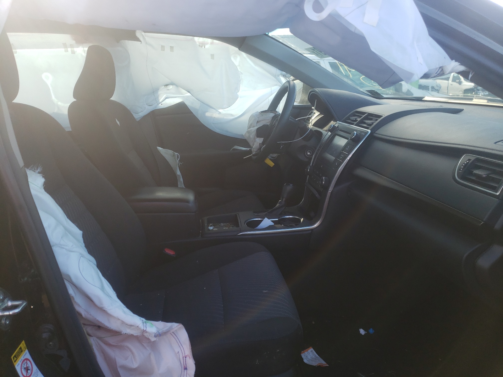 Photo 5 from auction – 2017 TOYOTA CAMRY LE with VIN 4T1BF1FK5HU756560