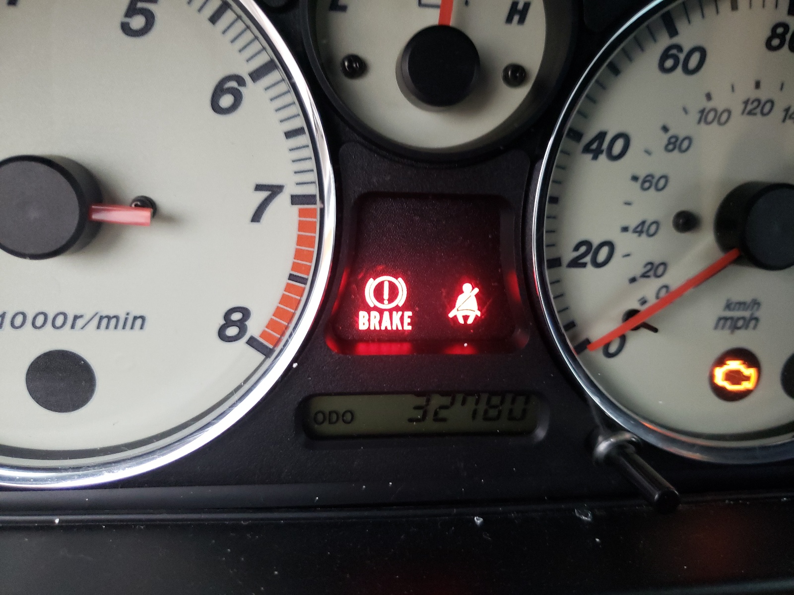 Photo 8 from auction – 2001 MAZDA MX-5 MIATA with VIN JM1NB353710204204