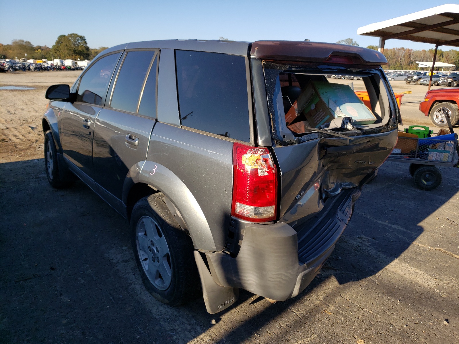 Photo 3 from auction – 2005 SATURN VUE with VIN 5GZCZ63435S847397