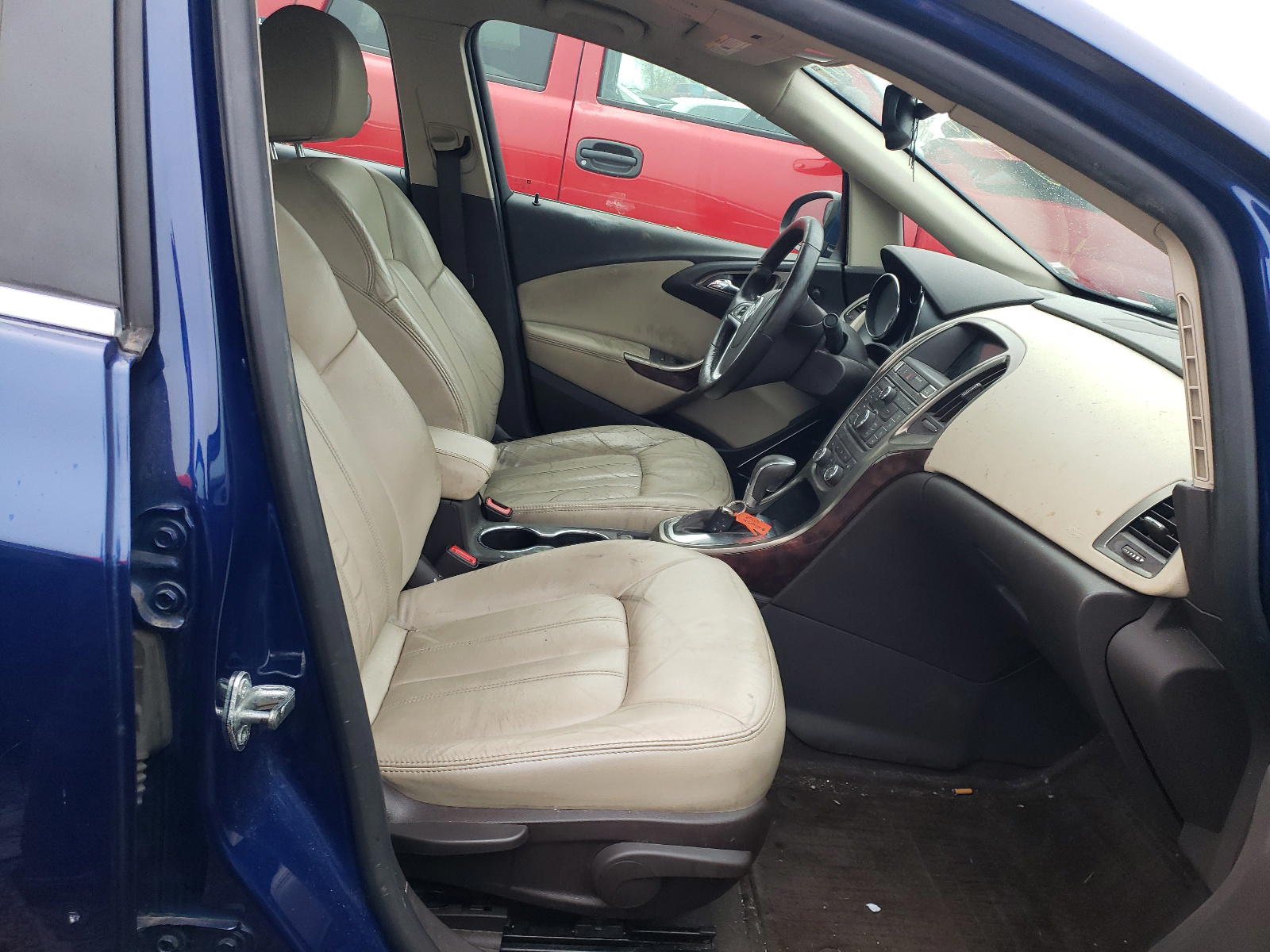 Photo 5 from auction – 2014 BUICK VERANO with VIN 1G4PS5SKXE4125569